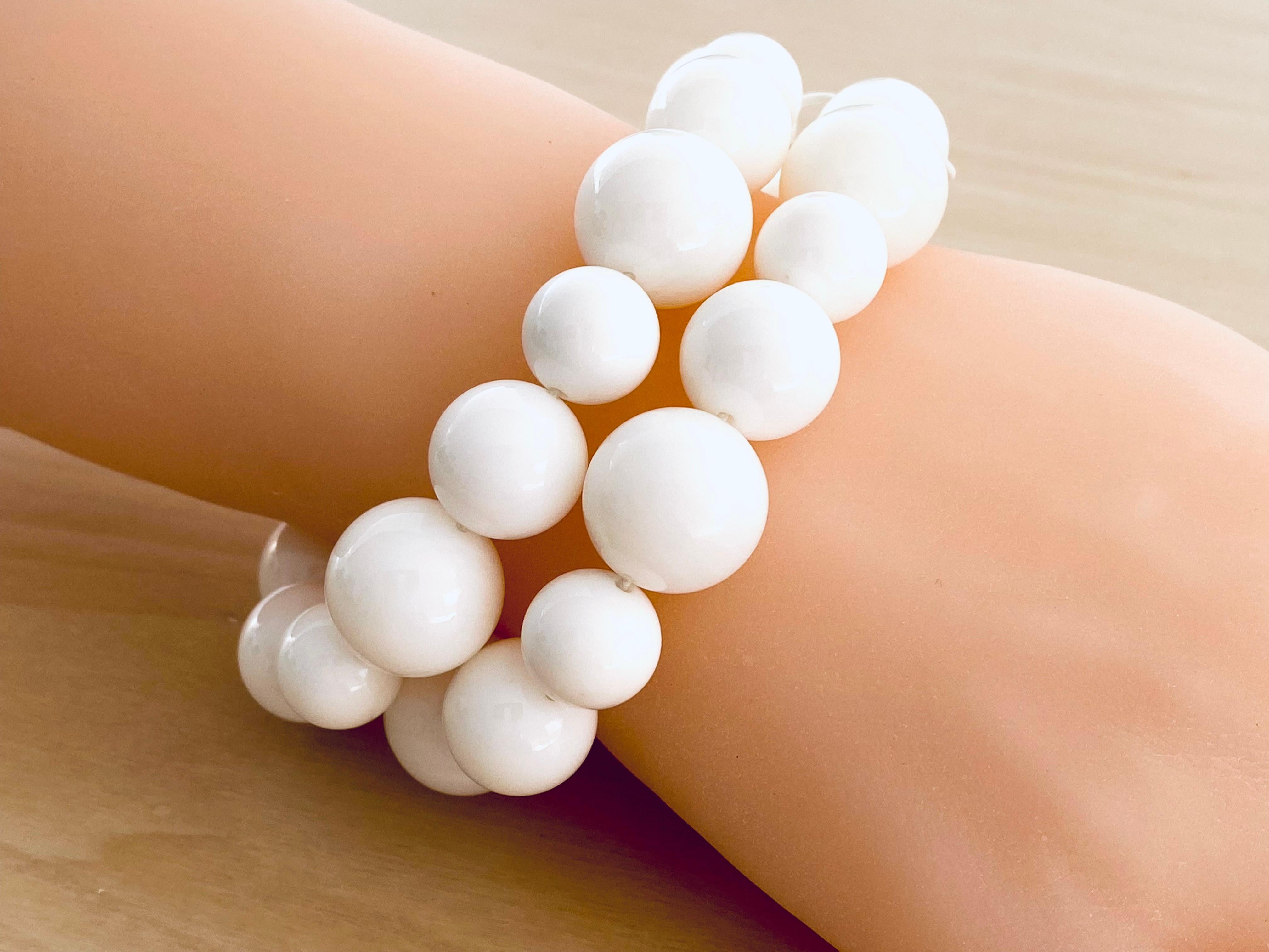 White Agate Bracelet 14mm Round Beads Bangle 
Pair matched bracelet