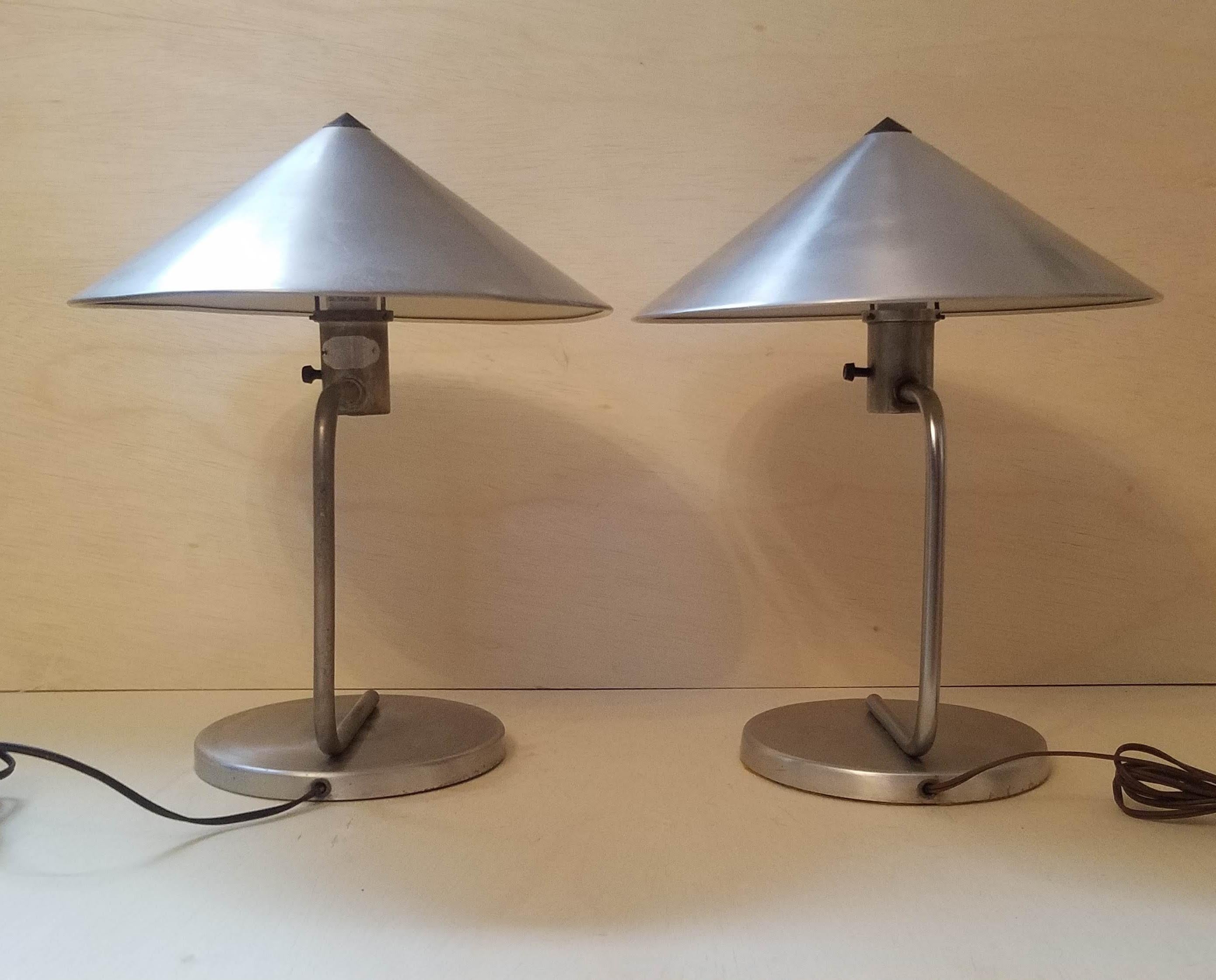 Americano Due lampade da tavolo Walter Von Nessen abbinate, 1938 ca. in vendita