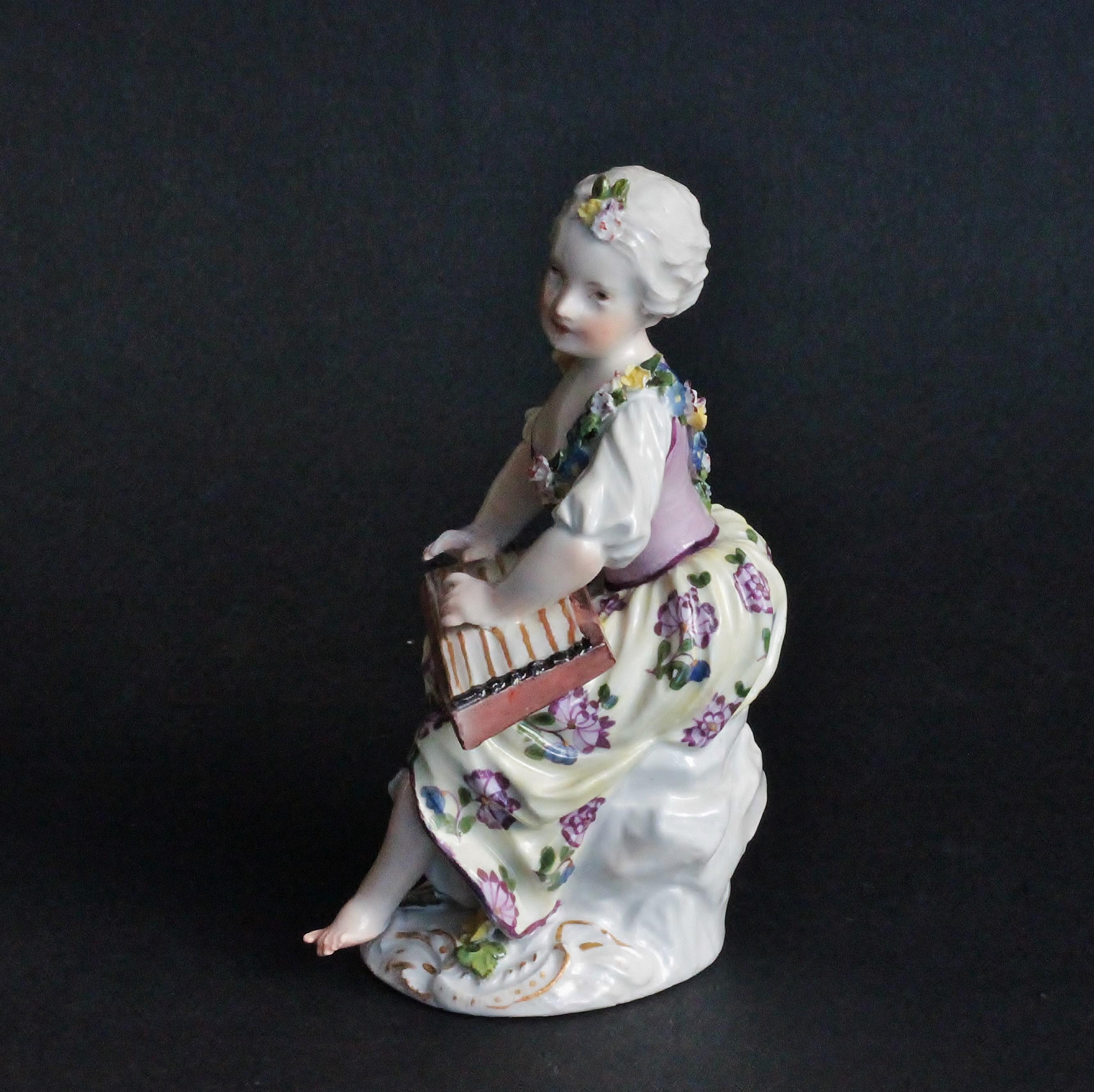 Two Meissen Figures of Young Ladies Playing Instruments, circa 1755-1760 For Sale 3