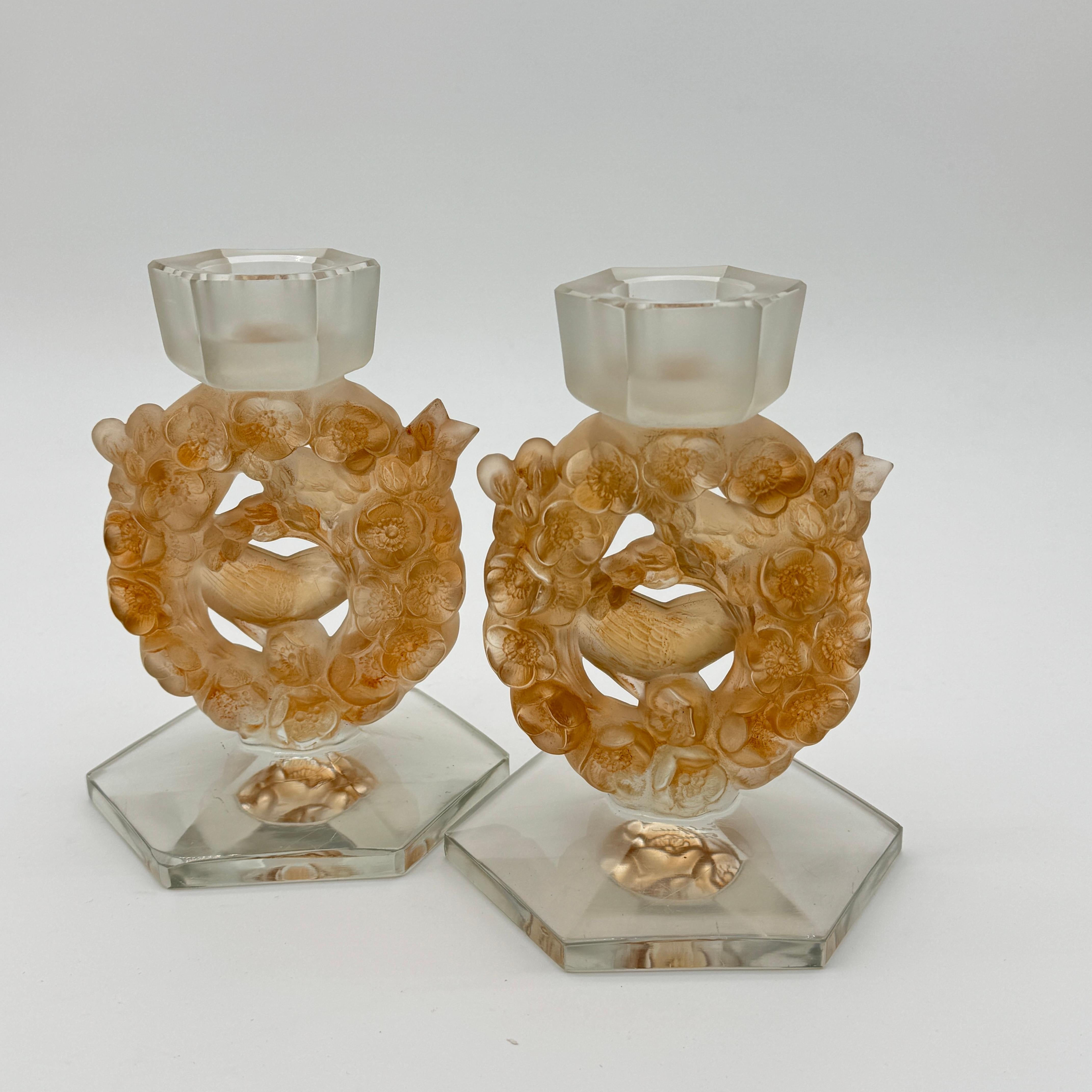 Zwei Mésanges Art Déco R.Lalique Glas-Kerzenleuchter (Art déco) im Angebot