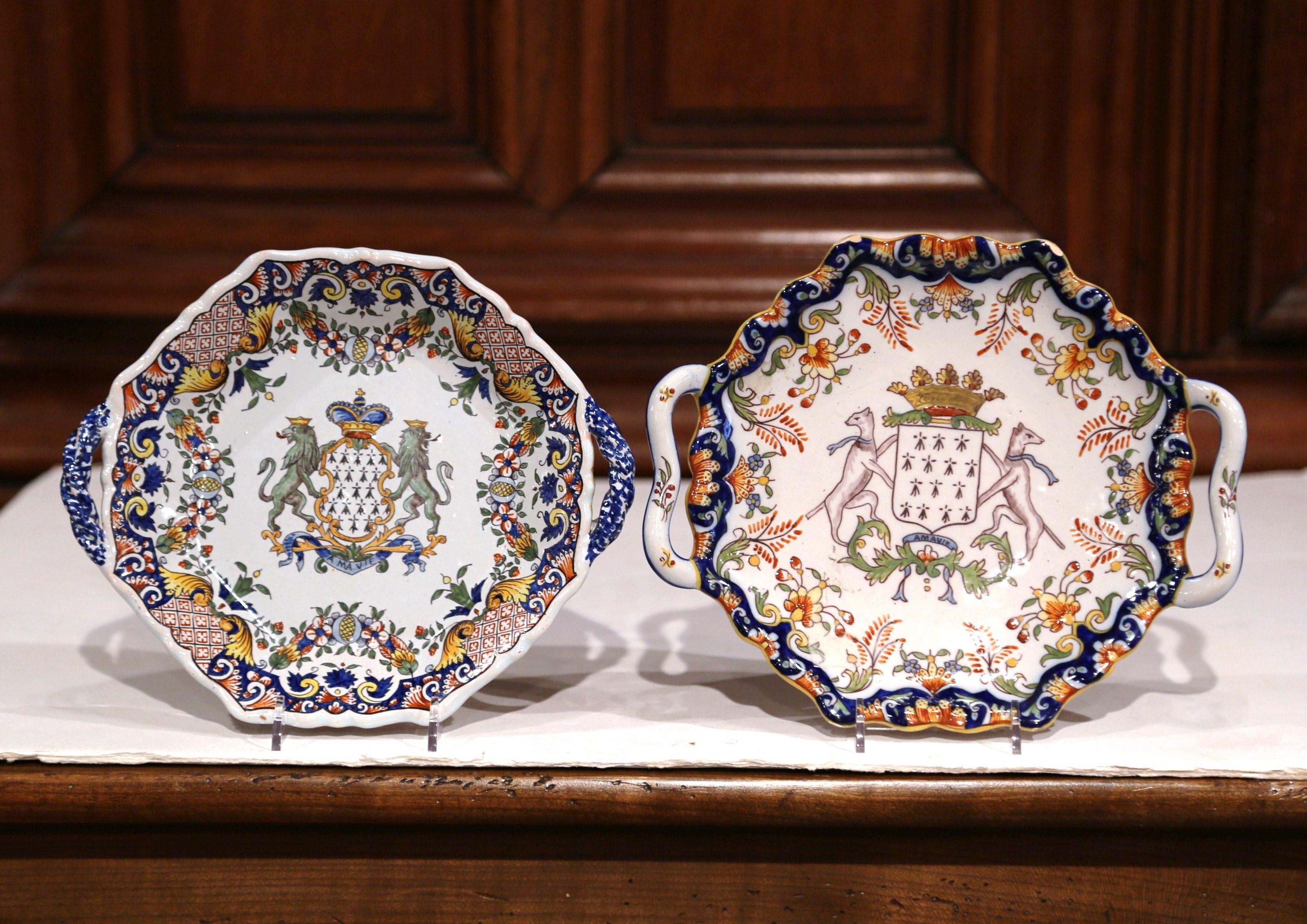 Hand-Painted Two Mid-20th Century French Hand Painted Faience Wall Plates from Brittany For Sale