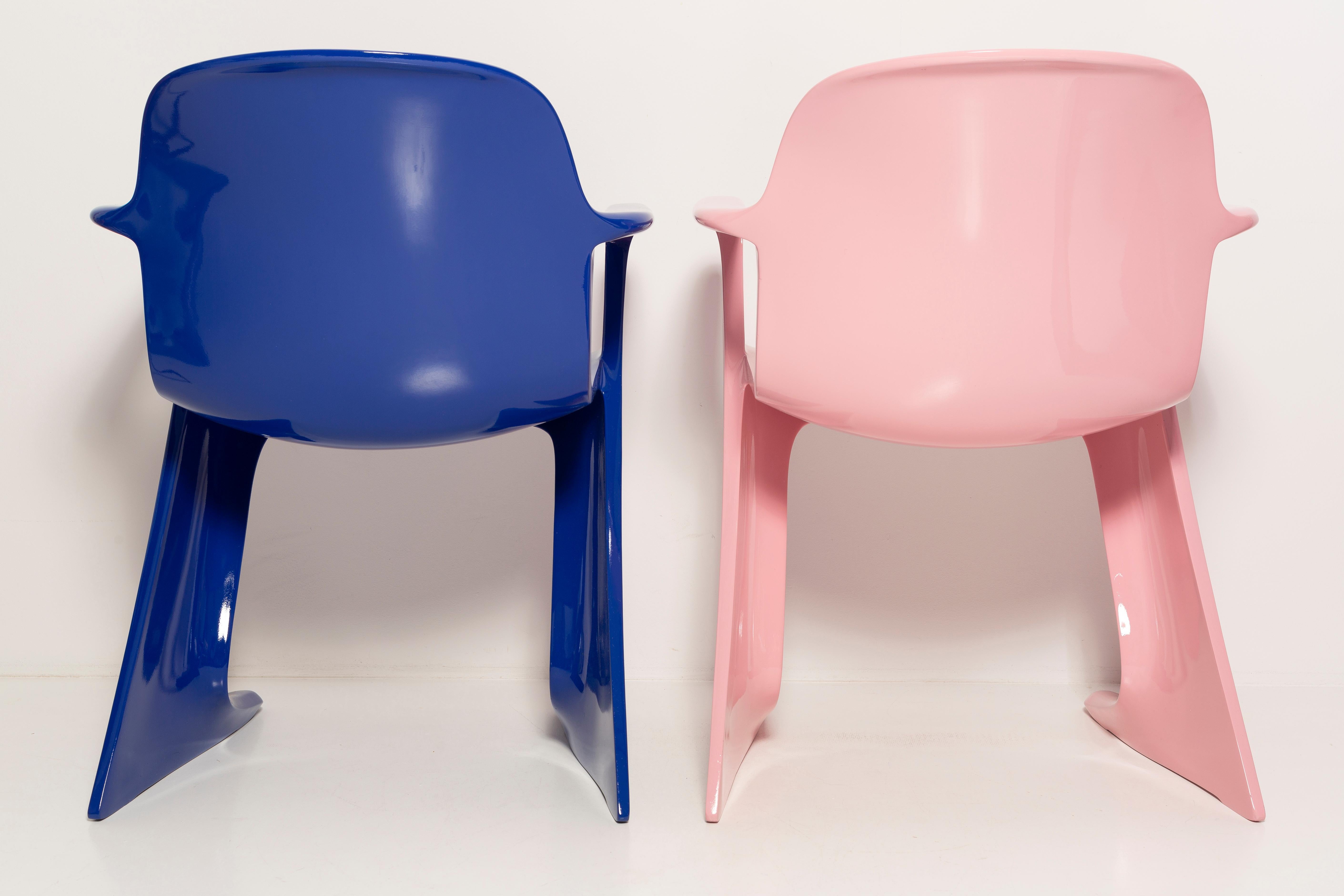 Mid-Century Modern Deux chaises Kangourou roses et bleues du milieu du siècle, Ernst Moeckl, Allemagne, 1968 en vente