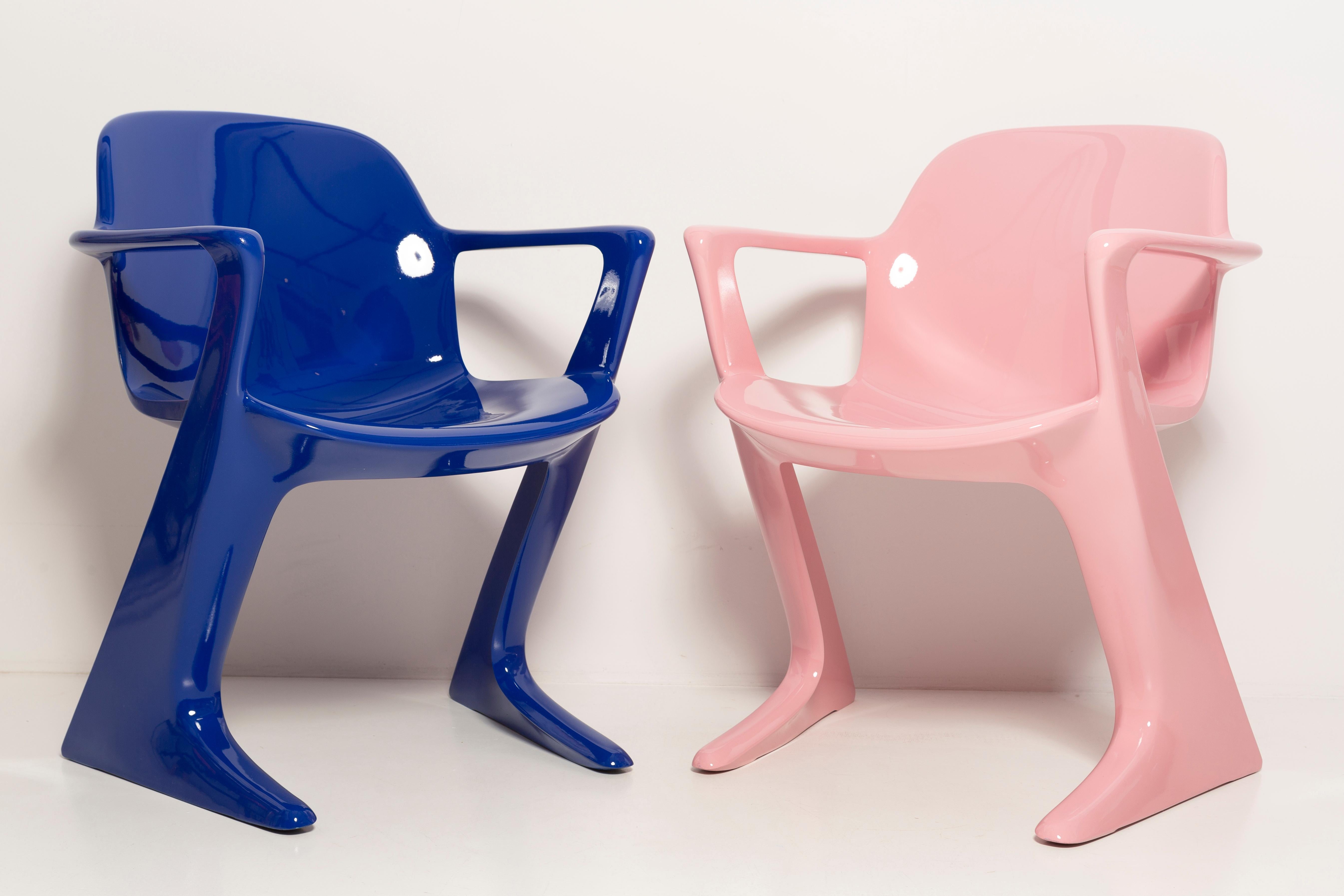 Mid-Century Modern Two Mid-Century Baby Pink and Blue Kangaroo Chairs, Ernst Moeckl, Germany, 1968 For Sale