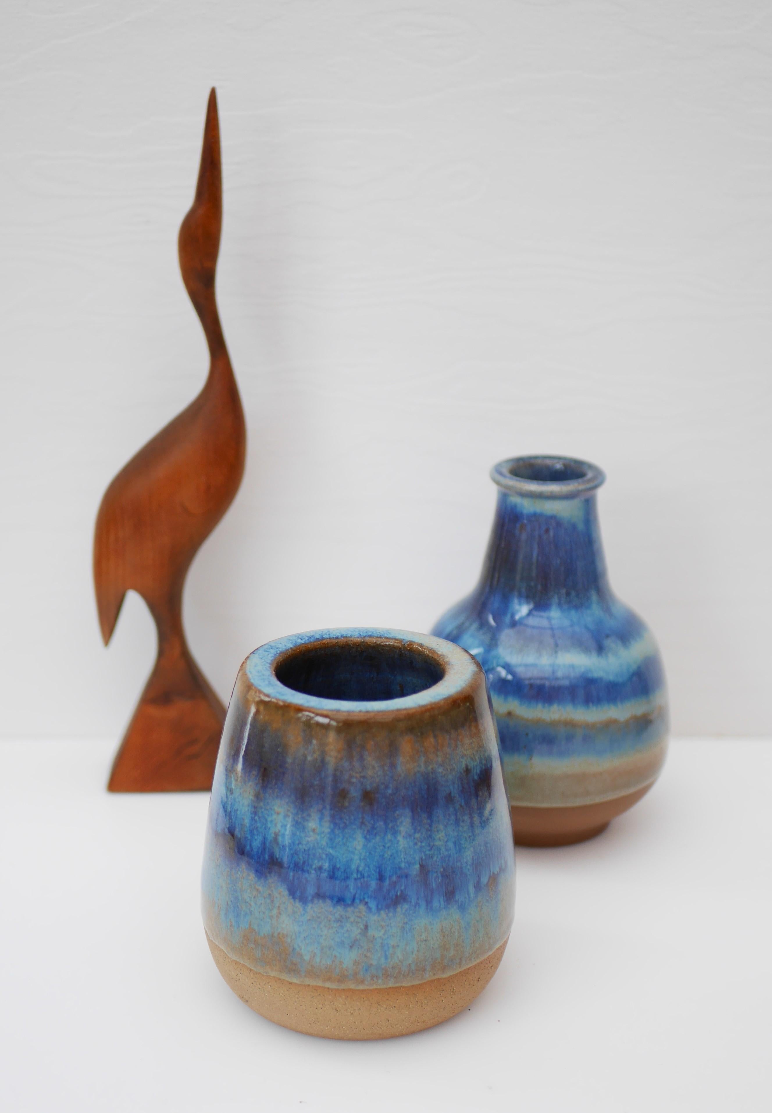 Two Mid-century blue vases by Michael Andersen, Bornholm, Denmark. For Sale 3