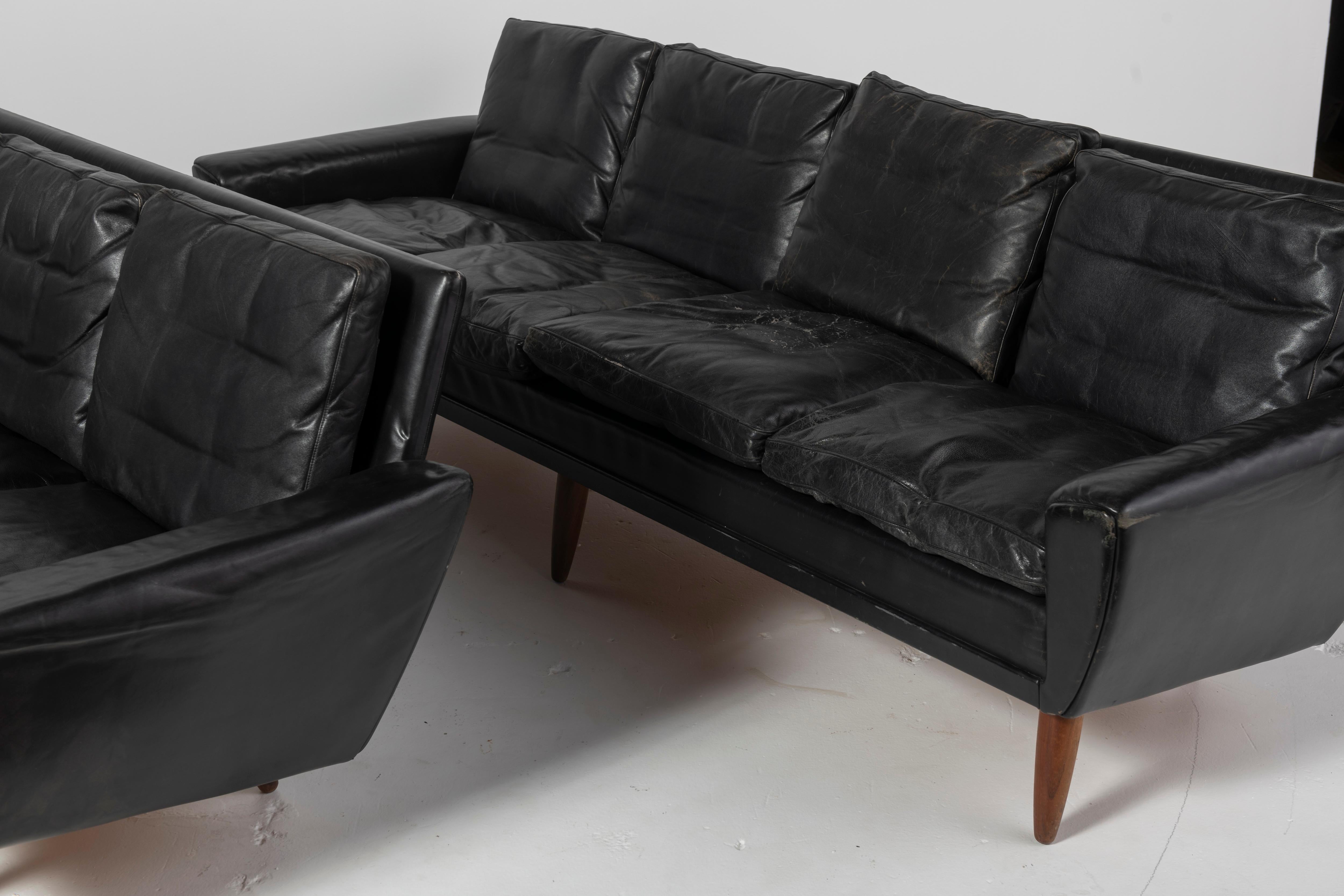 Two Georg Thams Mid-Century Danish Leather Sofas For Sale 7