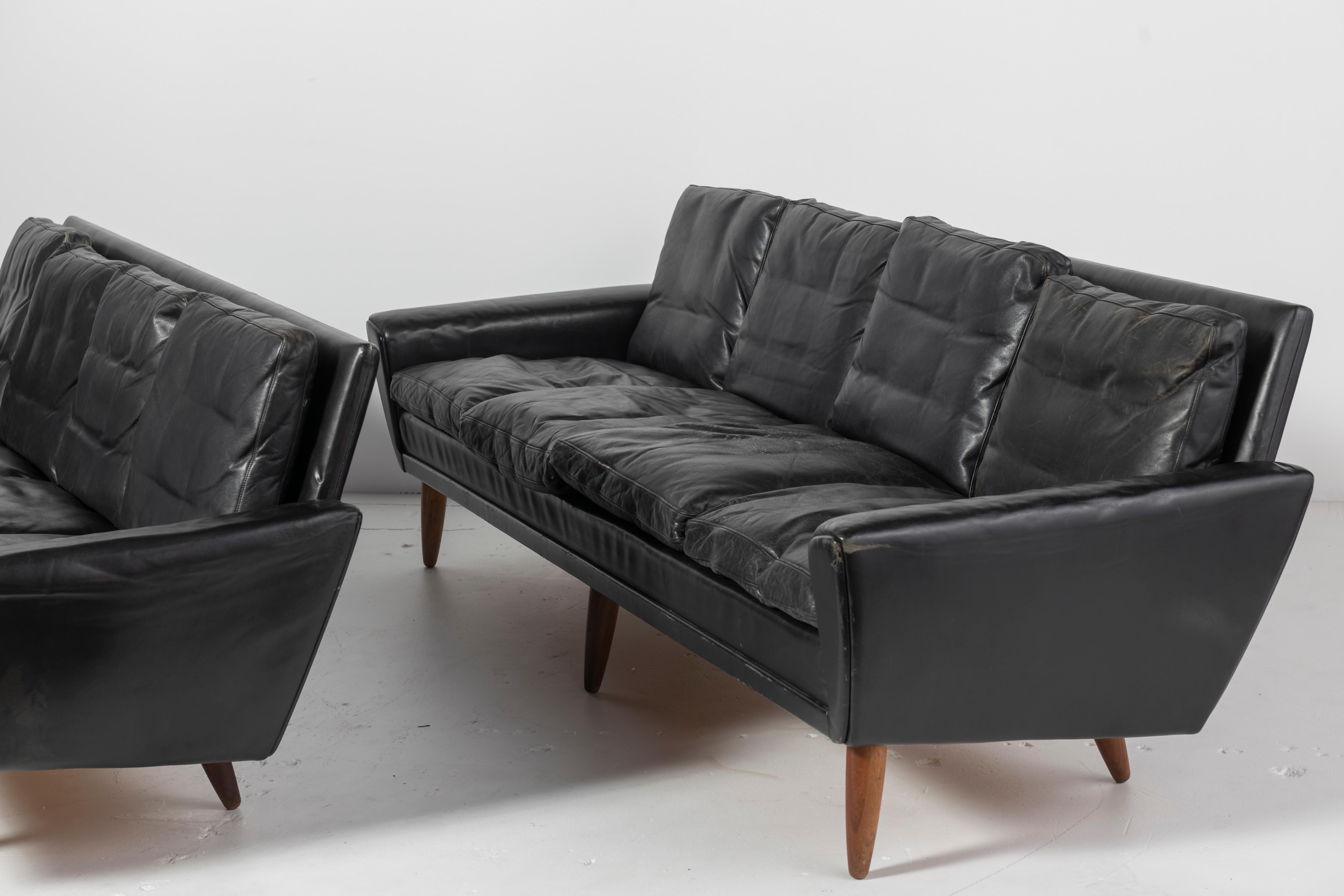 Two Georg Thams Mid-Century Danish Leather Sofas For Sale 3