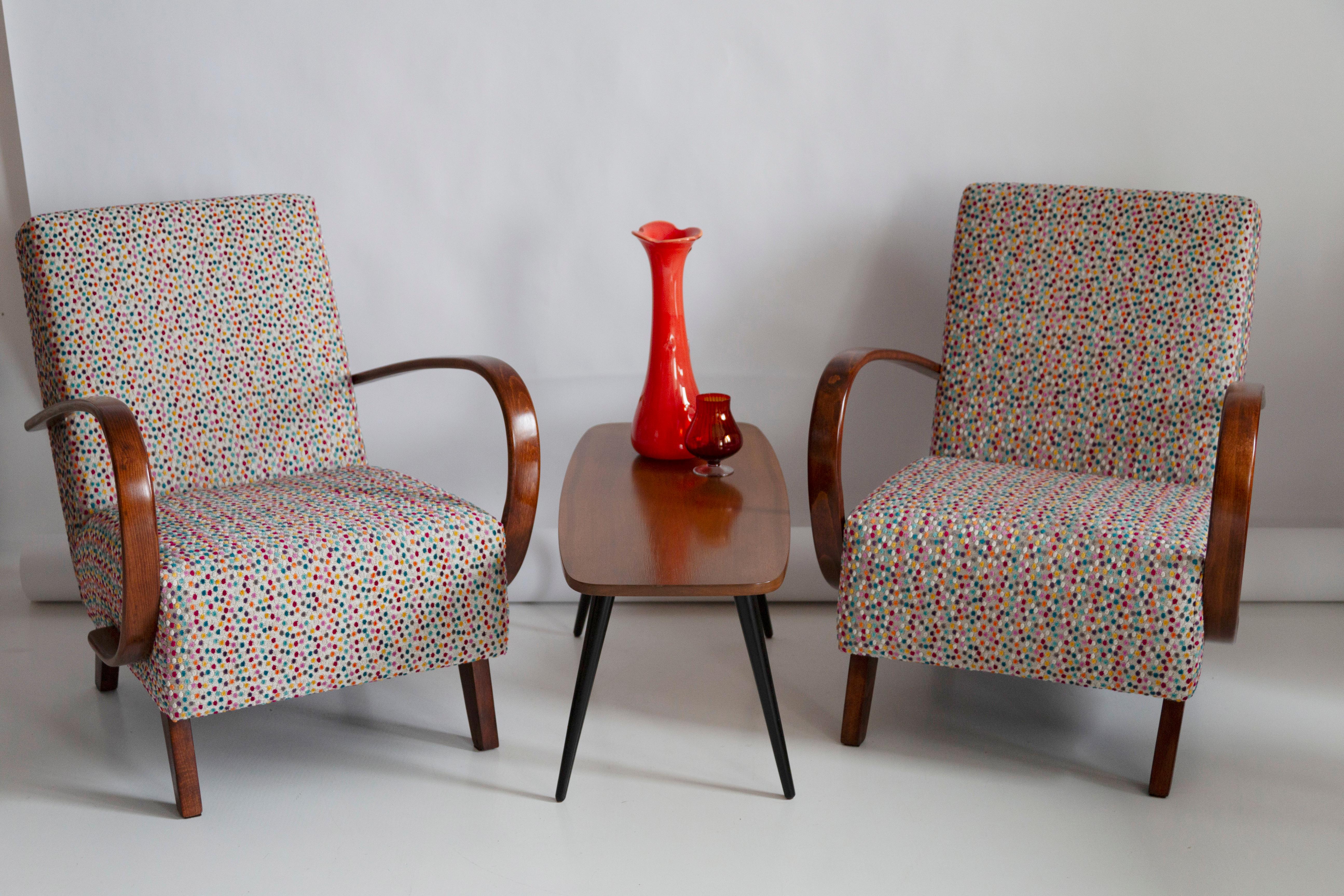 Two Mid Century Dots Velvet Armchairs and Table, Halabala Czech Republic, 1950s In Excellent Condition For Sale In 05-080 Hornowek, PL