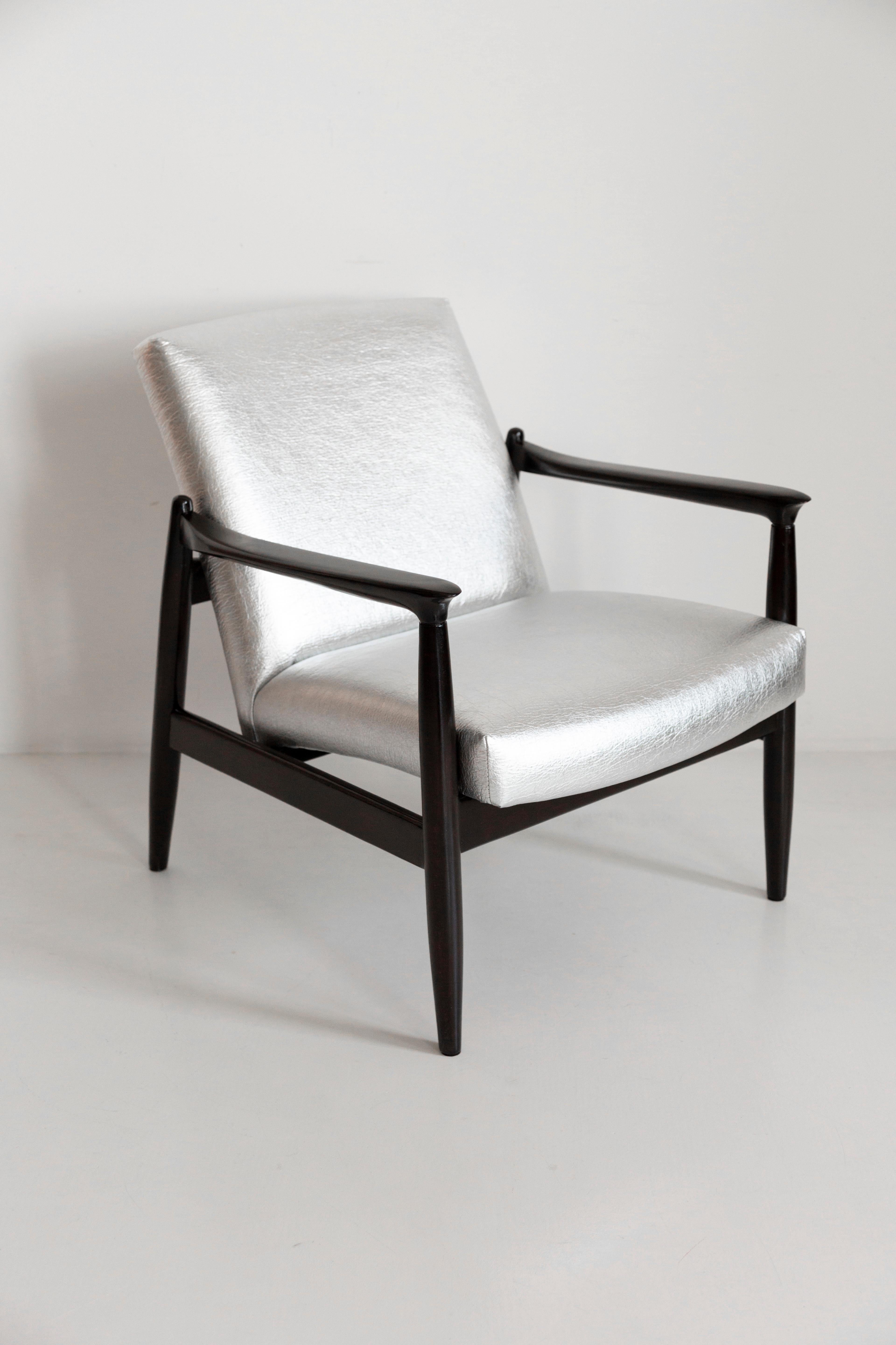 Mid-Century Modern Two Mid Century Metalic Pineapple Leather GFM 64 Armchairs, Homa, Europe, 1960s For Sale