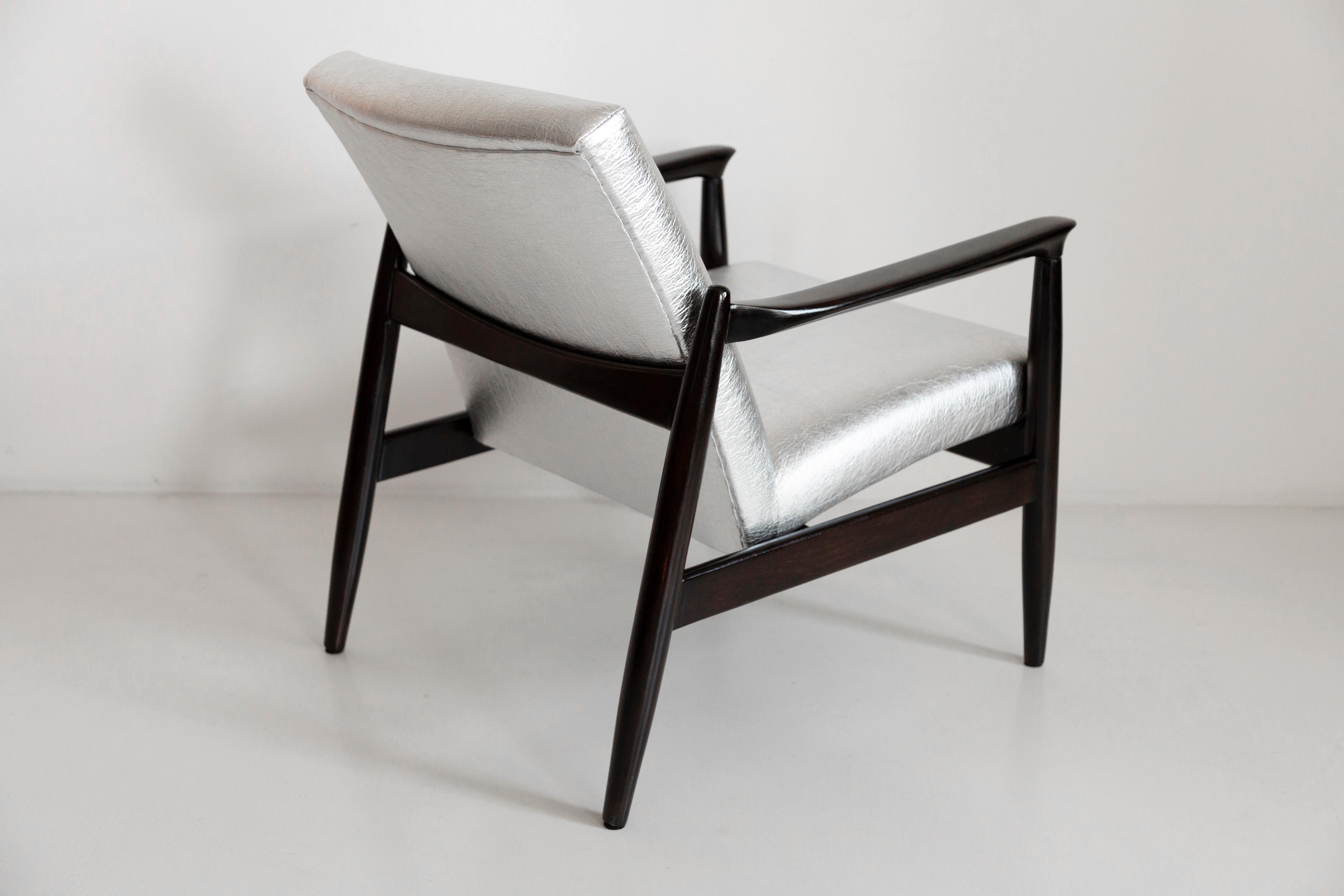 Two Mid Century Metalic Pineapple Leather GFM 64 Armchairs, Homa, Europe, 1960s For Sale 1