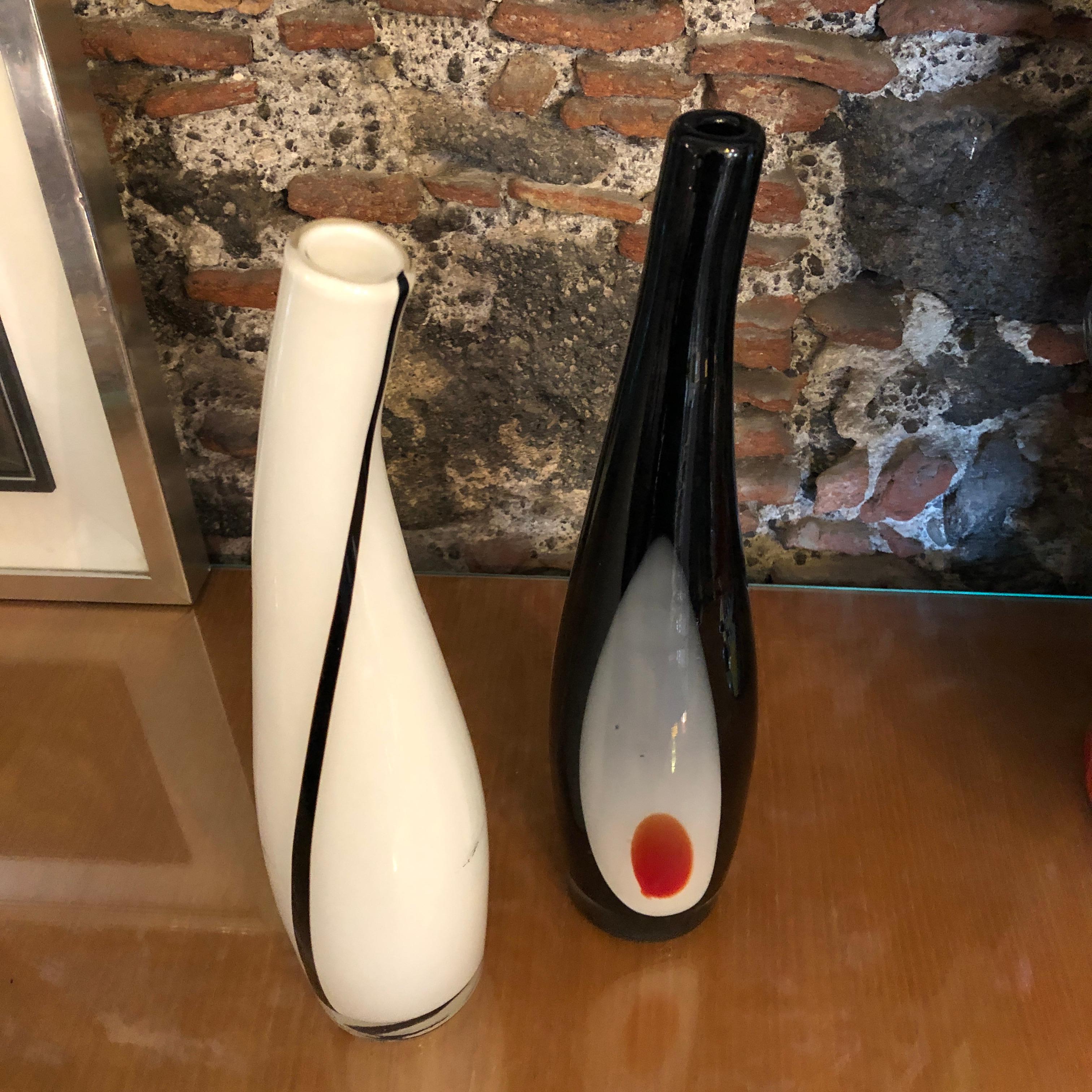 Zwei moderne Muranoglas-Flaschenvasen aus der Mitte des Jahrhunderts, um 1970 (Moderne der Mitte des Jahrhunderts)