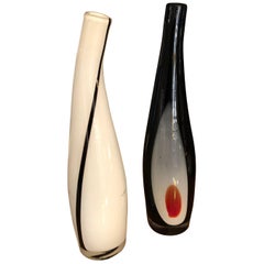 Deux vases à bouteille en verre de Murano de style mi-siècle moderne, vers 1970