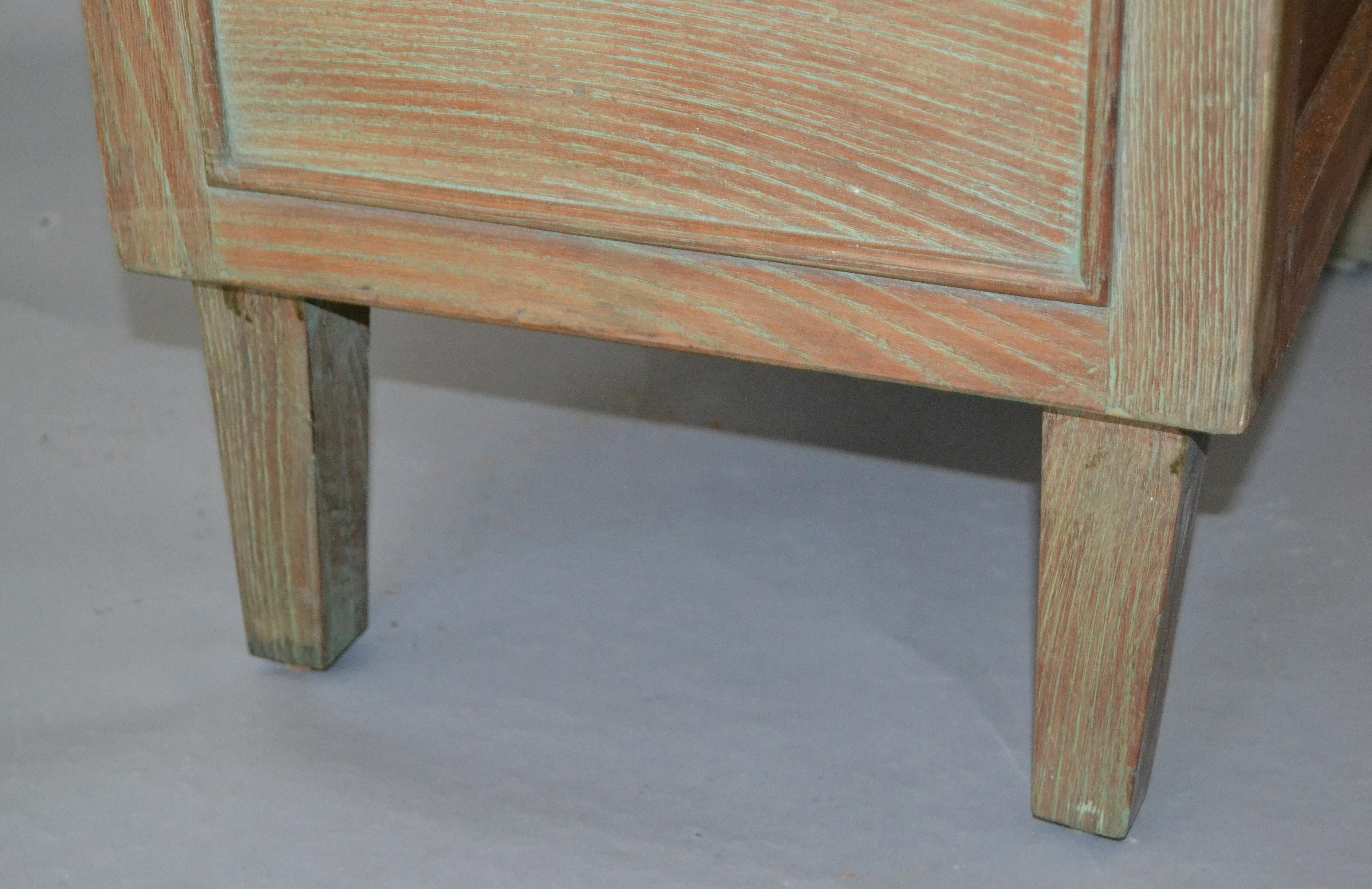 Two Mid-Century Modern Oak Nightstands Bedside Tables Cerused Finish Resin Knobs For Sale 5