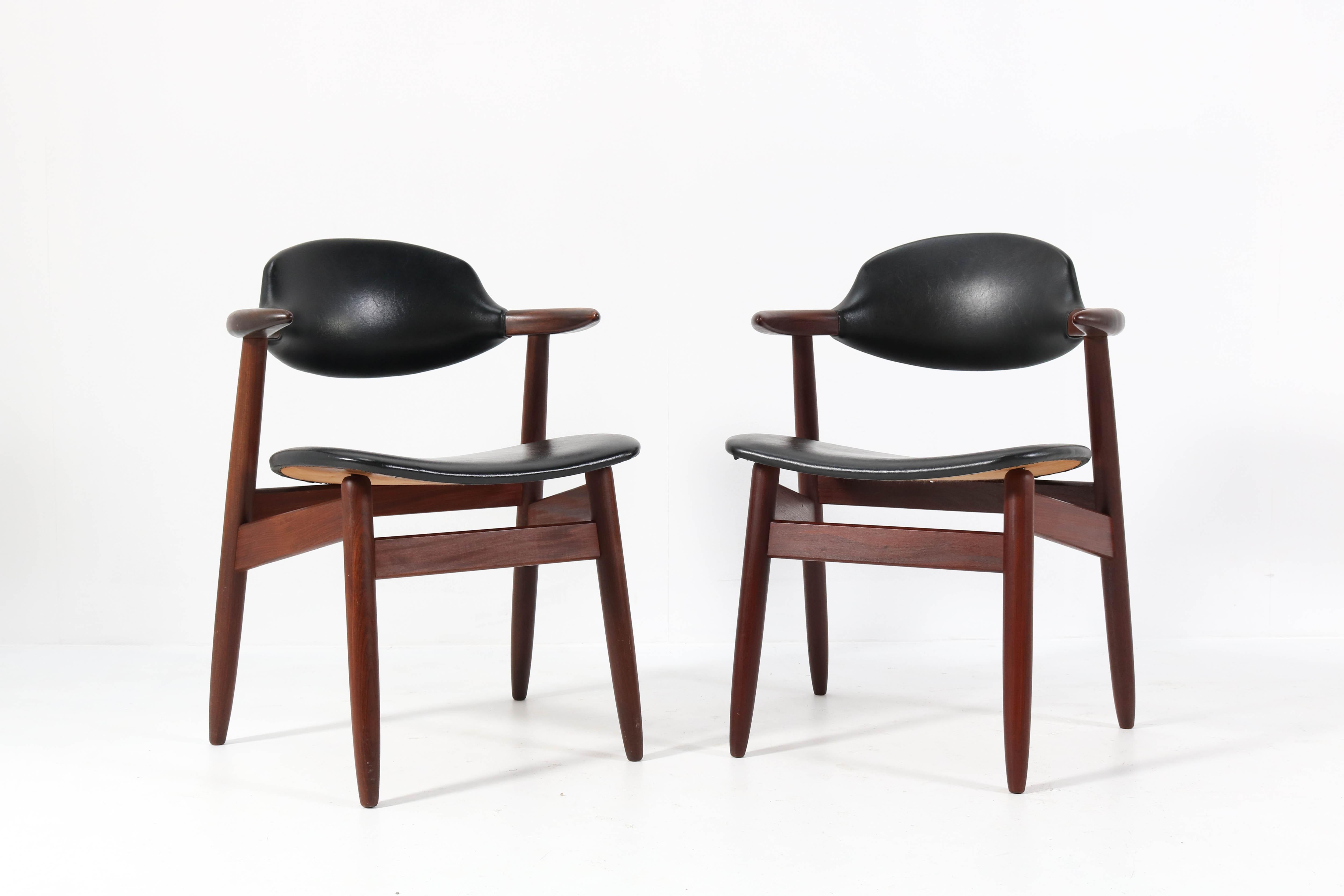 Dutch Two Mid-Century Modern Teak Cowhorn Chairs by Tijsseling for Hulmefa, 1960s For Sale