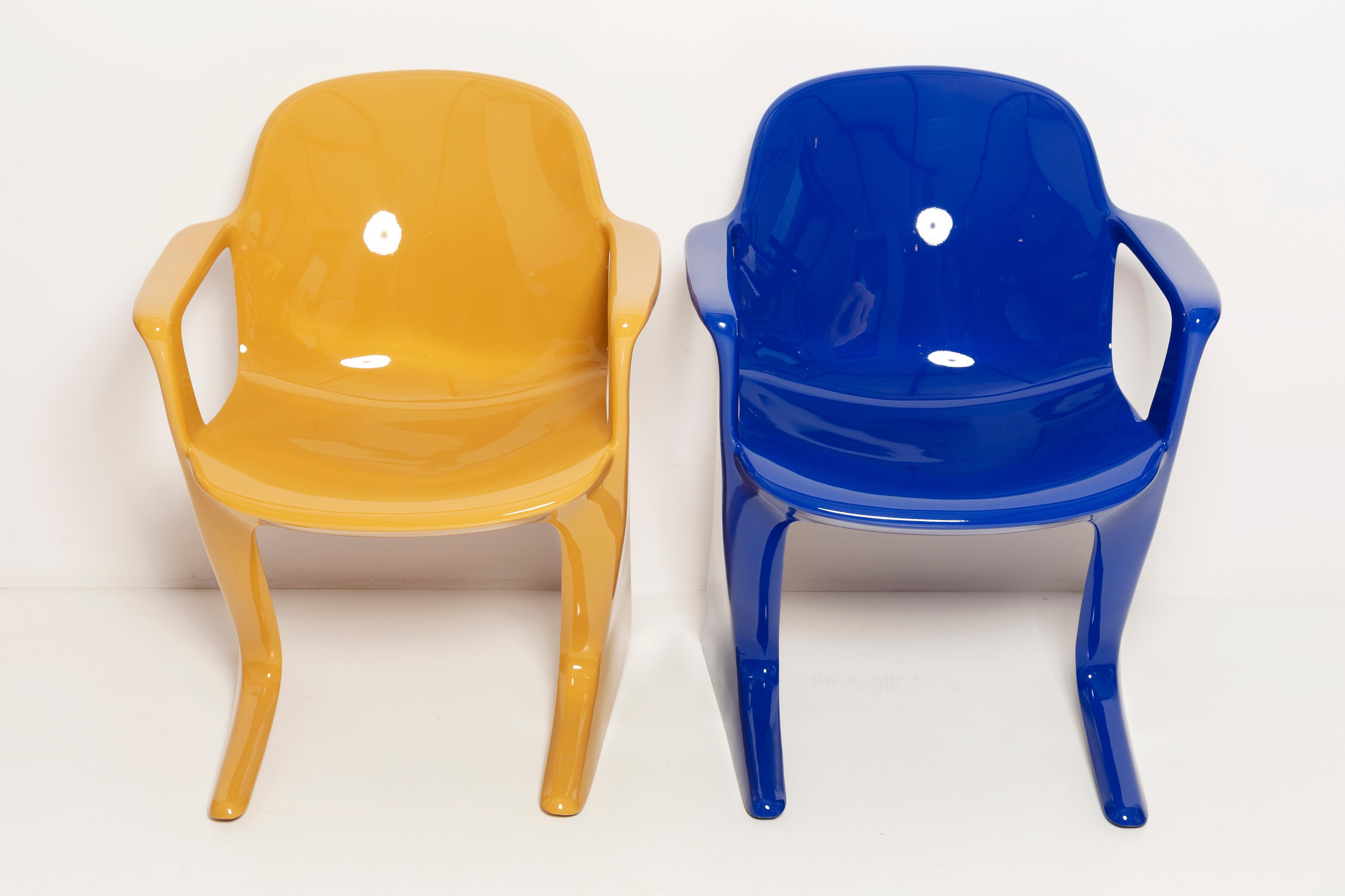 Lacquered Two Mid-Century Mustard and Blue Kangaroo Chairs Ernst Moeckl, Germany, 1968 For Sale