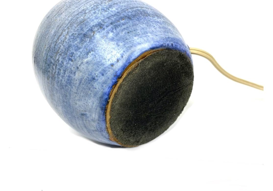 Dos lámparas de sobremesa de cerámica de mediados de siglo en venta 1