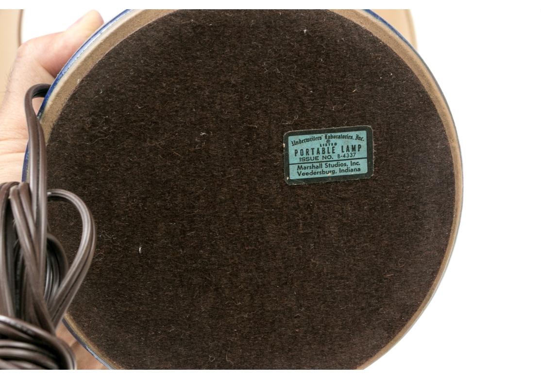 Deux lampes de table en céramique Martz signées du milieu du siècle État moyen - En vente à Bridgeport, CT