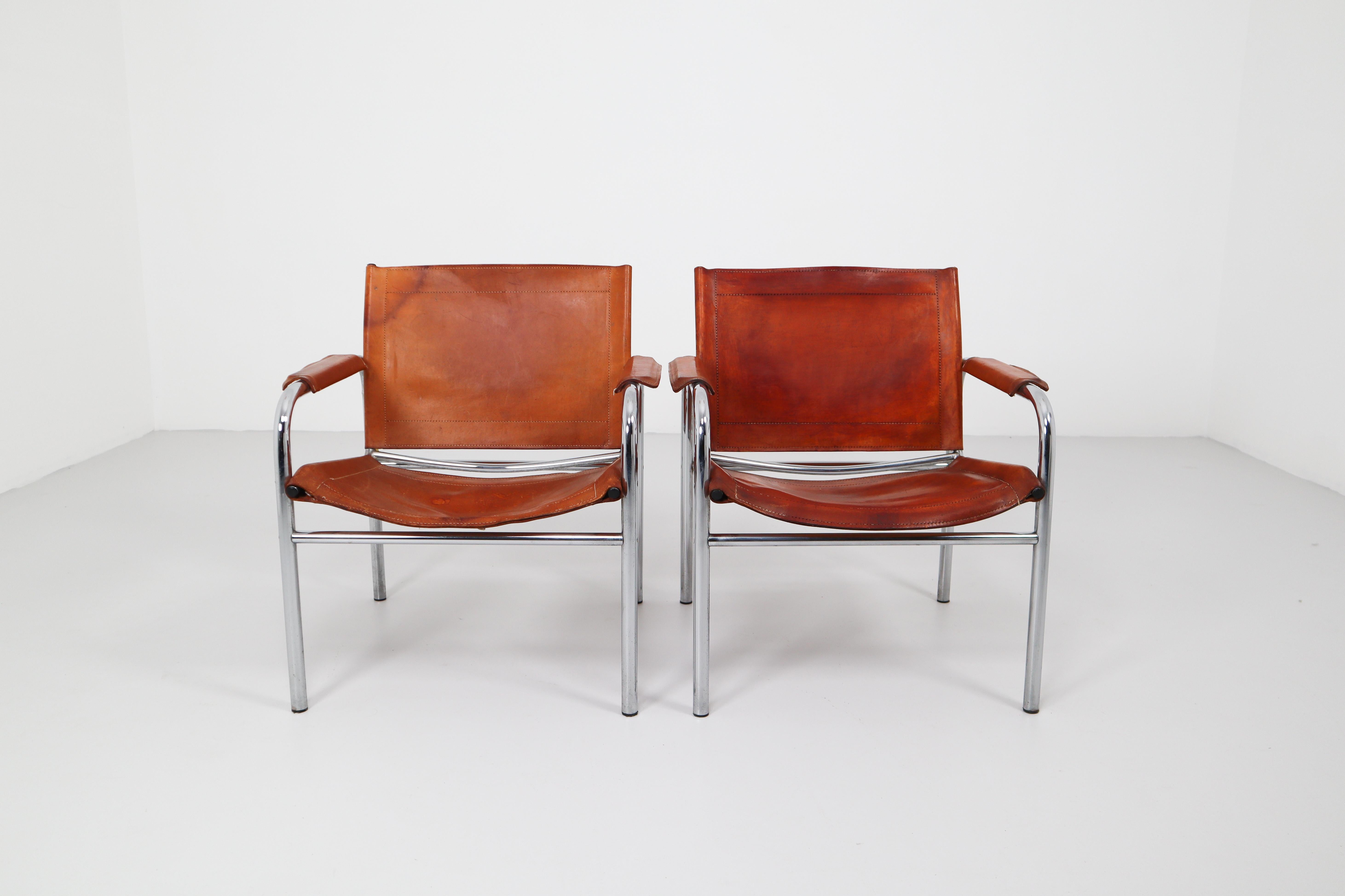 Two Midcentury Tubular Armchairs in Patinated Cognac Leather, France, 1960s 3