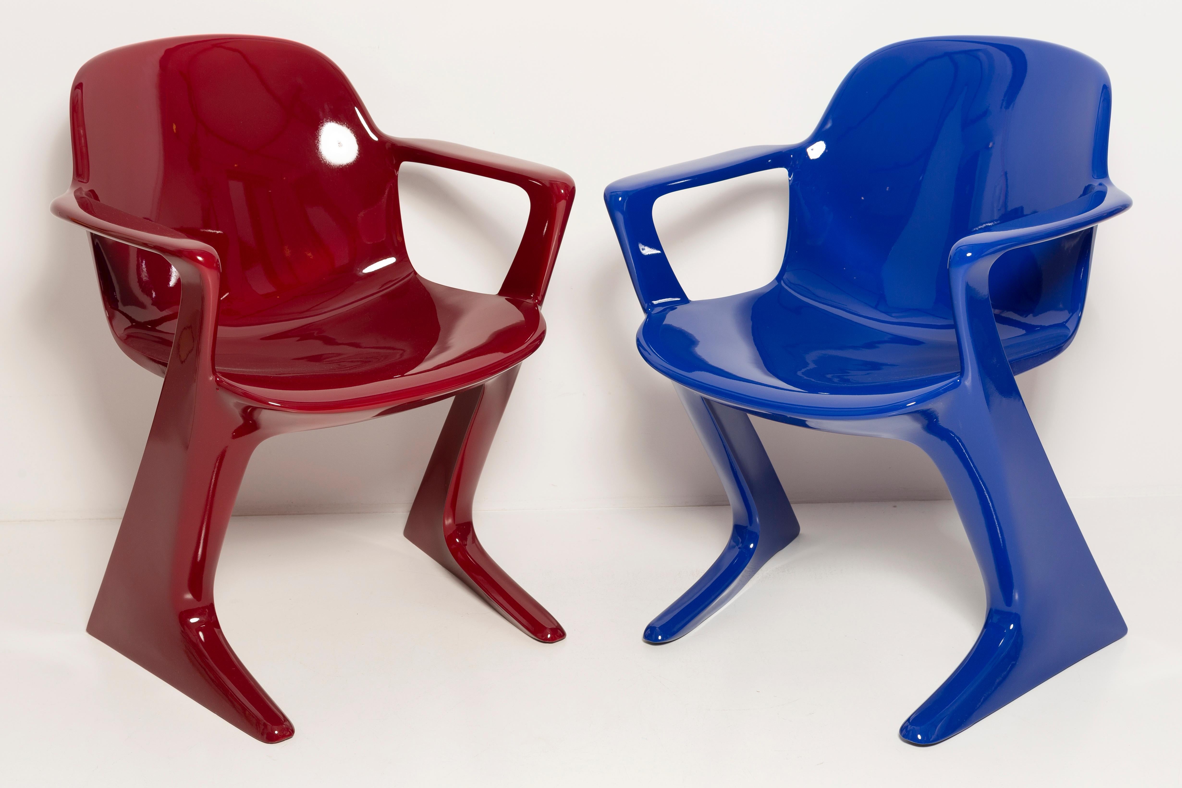 Two Mid-Century Burgundy Red and Blue Kangaroo Chairs Ernst Moeckl Germany, 1968 For Sale 2