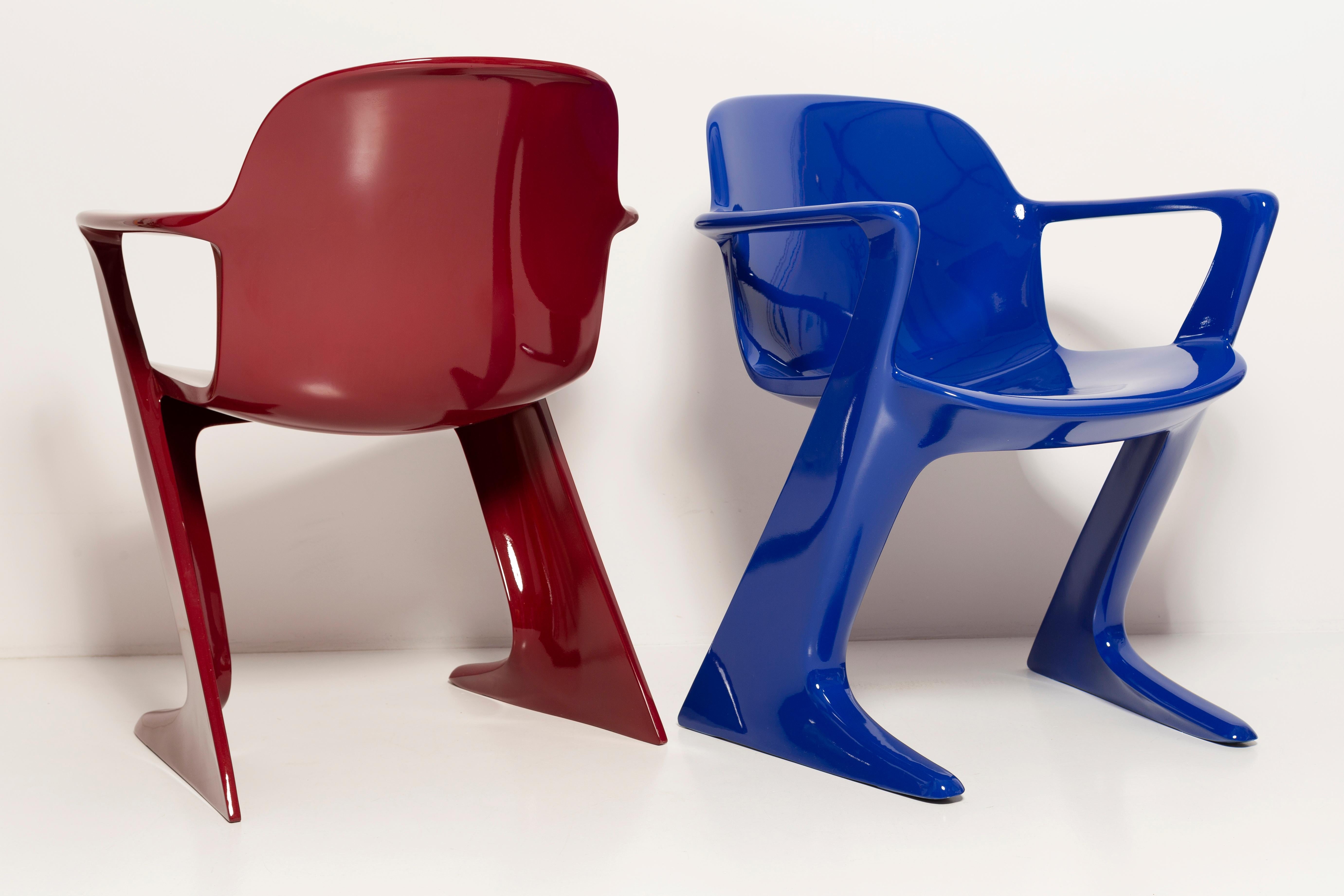 Two Mid-Century Burgundy Red and Blue Kangaroo Chairs Ernst Moeckl Germany, 1968 For Sale 3