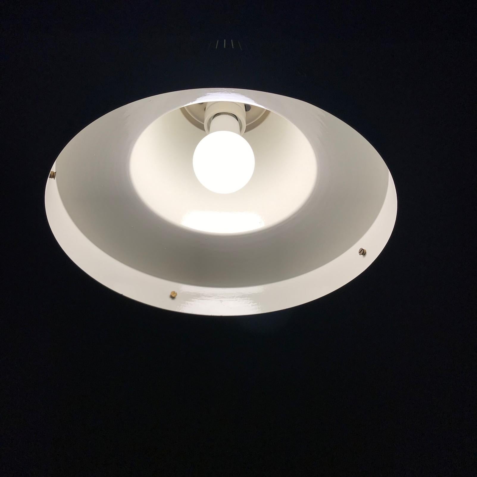 Deux des quatre lampes à suspension bleues Stilnovo, de style moderne du milieu du siècle dernier, années 1950, Italie en vente 4