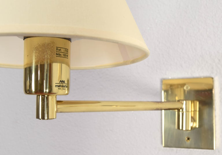 Two MidCentury Simple Swivel Arm Brass Sconce by George W. Hansen for Metalarte For Sale 6