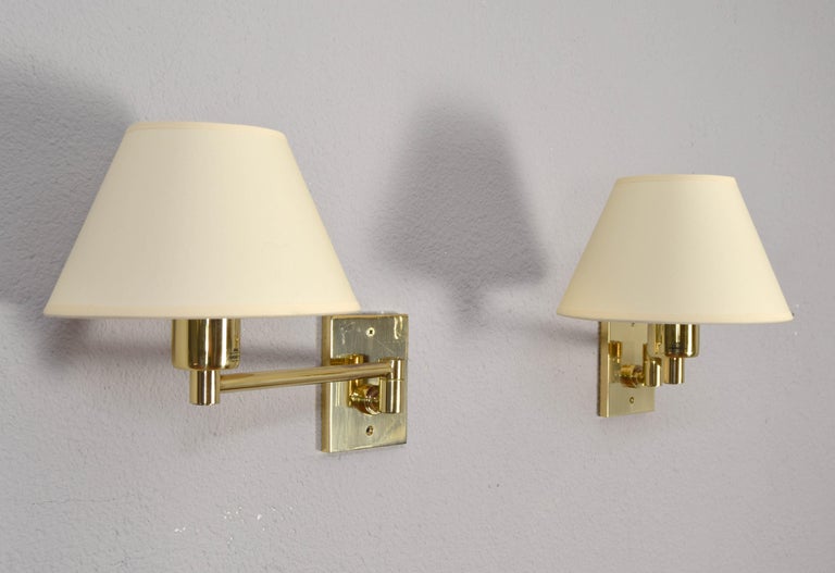 Two MidCentury Simple Swivel Arm Brass Sconce by George W. Hansen for Metalarte For Sale 3