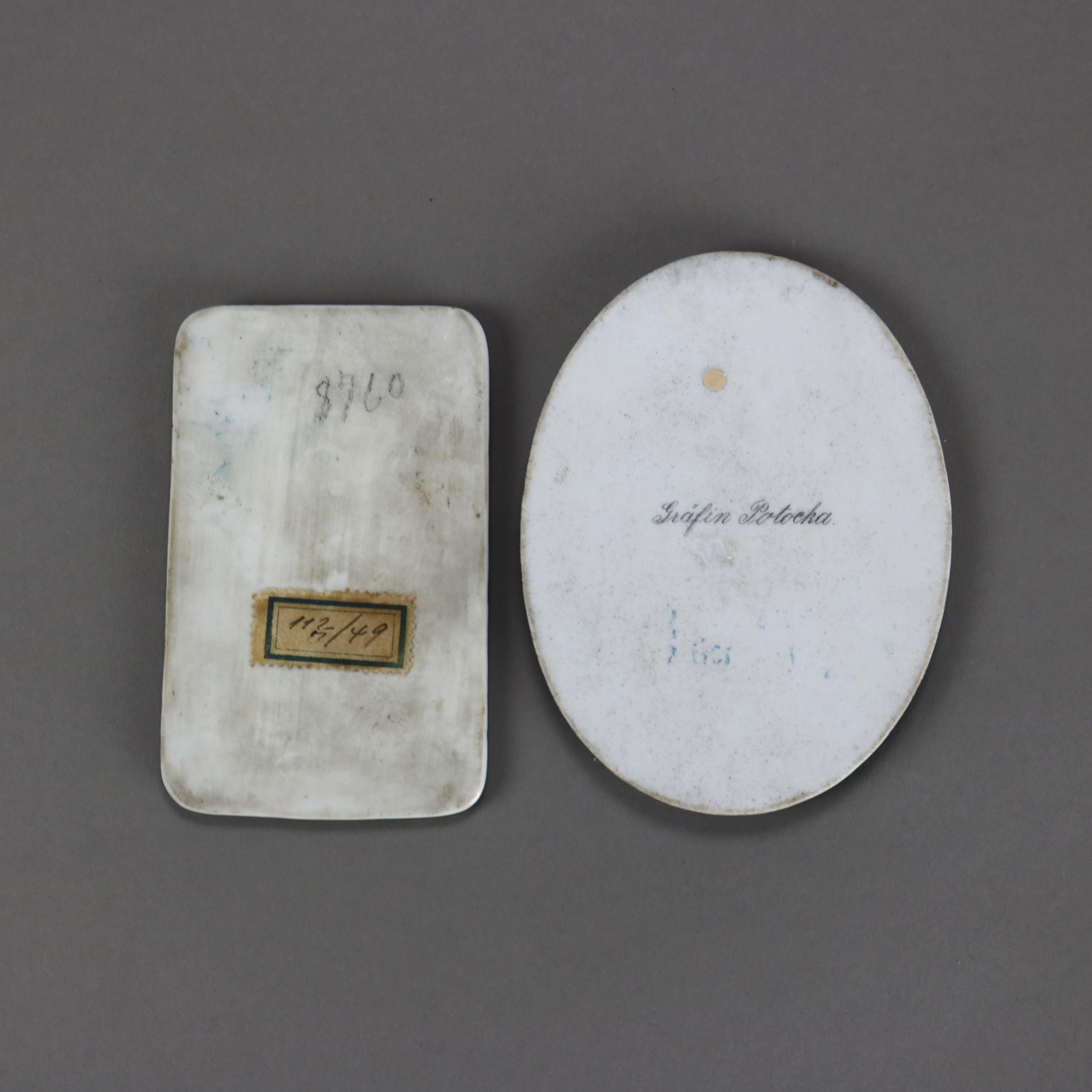 Dos retratos en miniatura sobre placas de porcelana de mujeres C1890 siglo XIX en venta