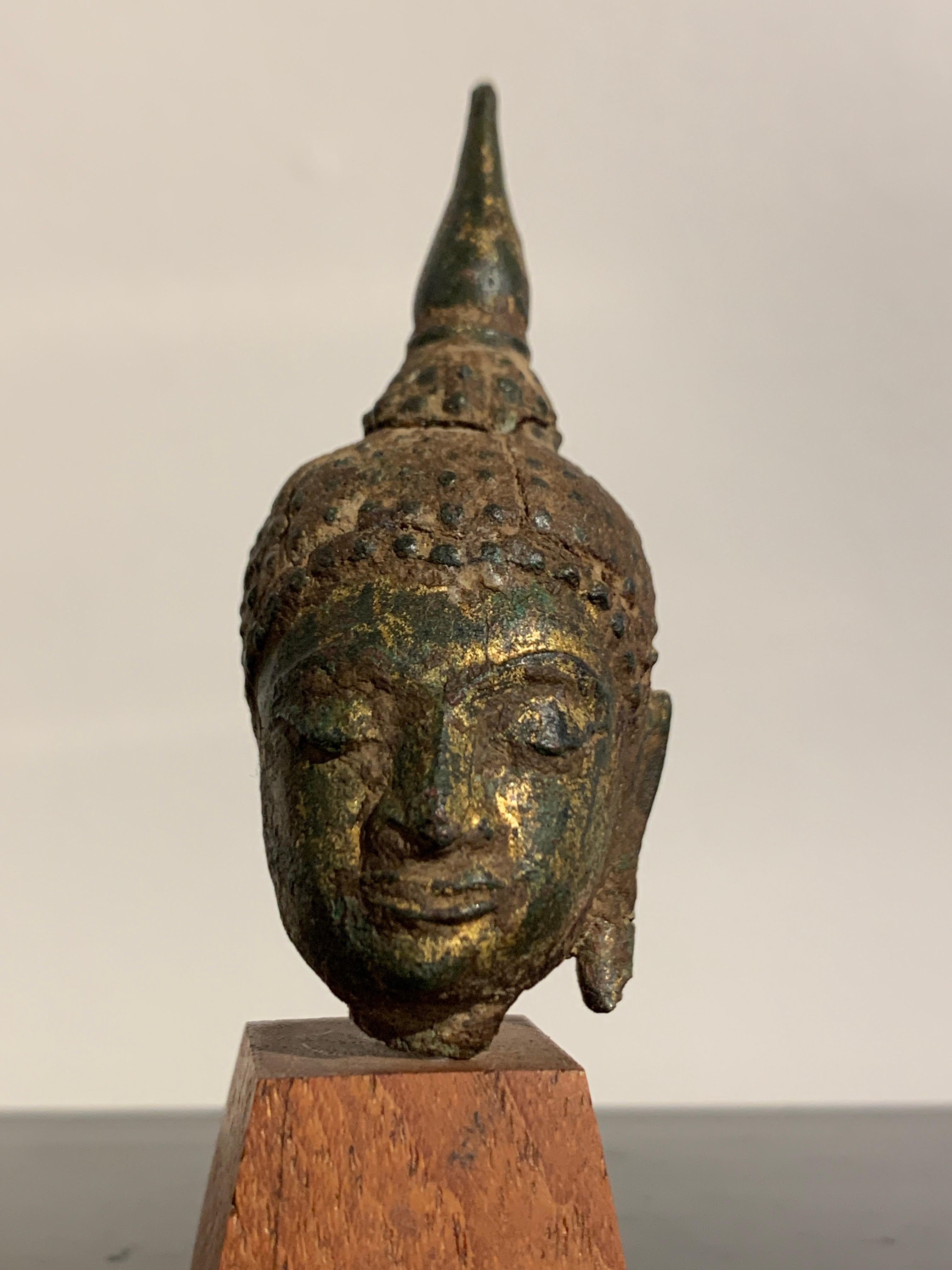 Two Miniature Thai Sukhothai Bronze Buddha Heads, 15th Century, Thailand 2