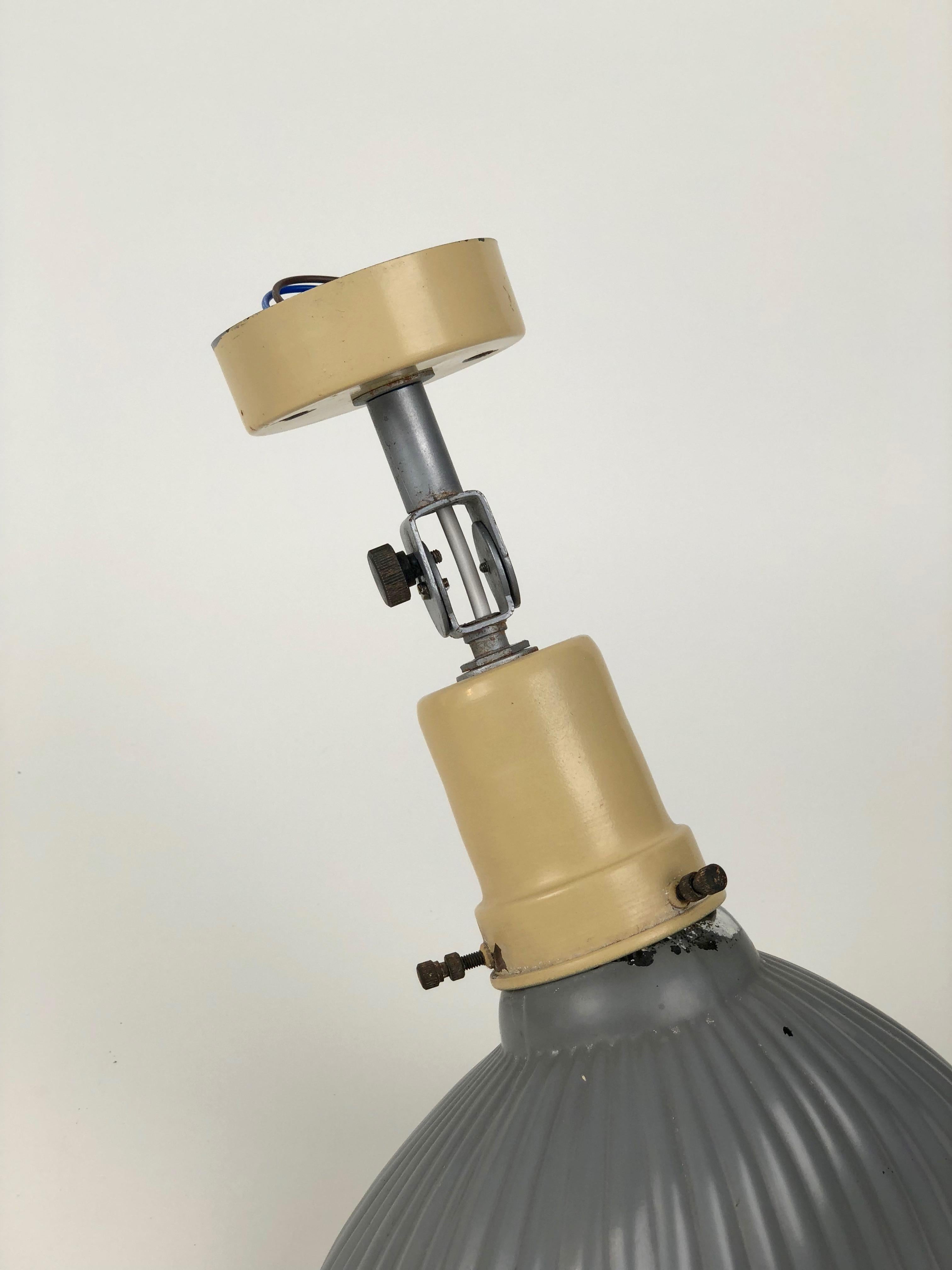 Industrielle Wandlampen aus verspiegeltem Glas, 1950er-Jahre im Angebot 1