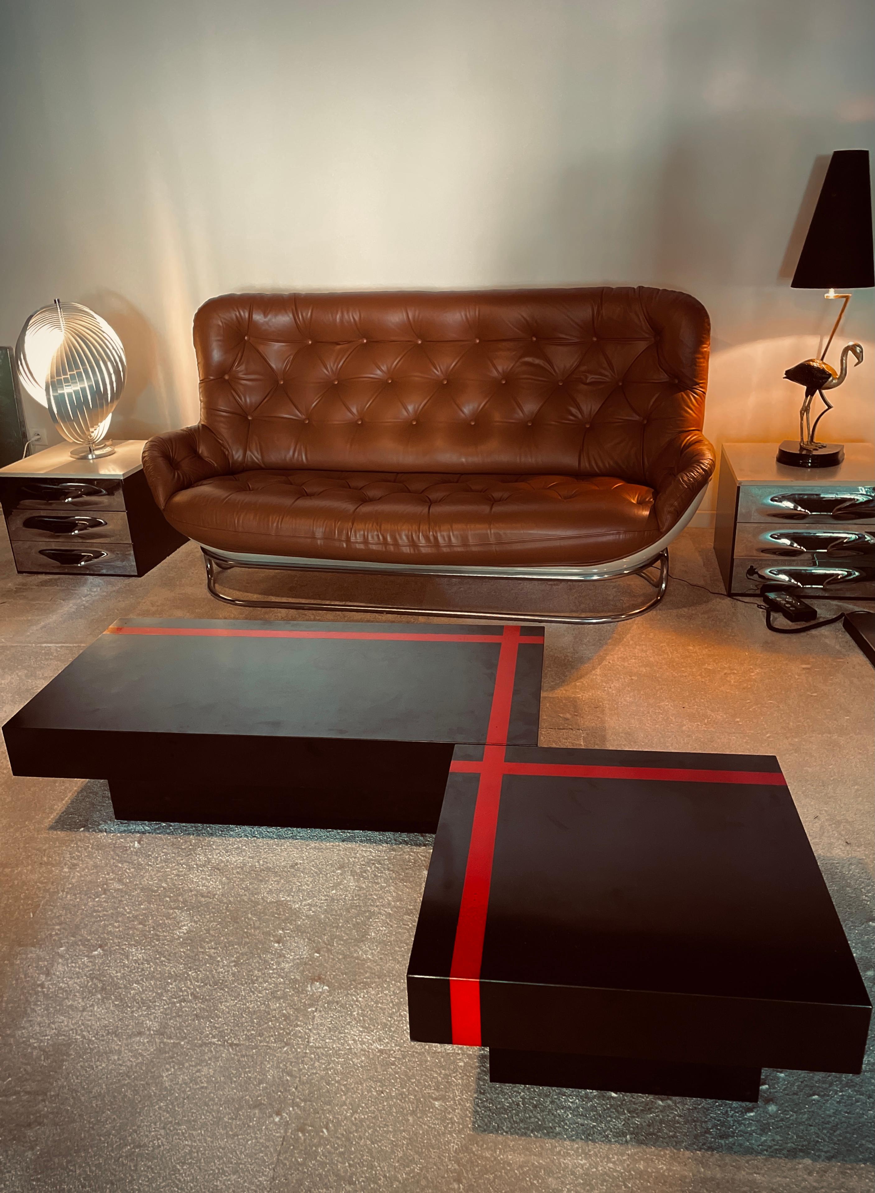 Two modular coffee tables, red and black, France. 1970.
For an interior seventies, space age, pop, mid-century,...
Perfect condition .
Large table: 100 x 55 x 35 cm
Small table 55 x 55 x 35 cm.
In the style of Willy Rizzo, Knoll, Ico Parisi, Romeo