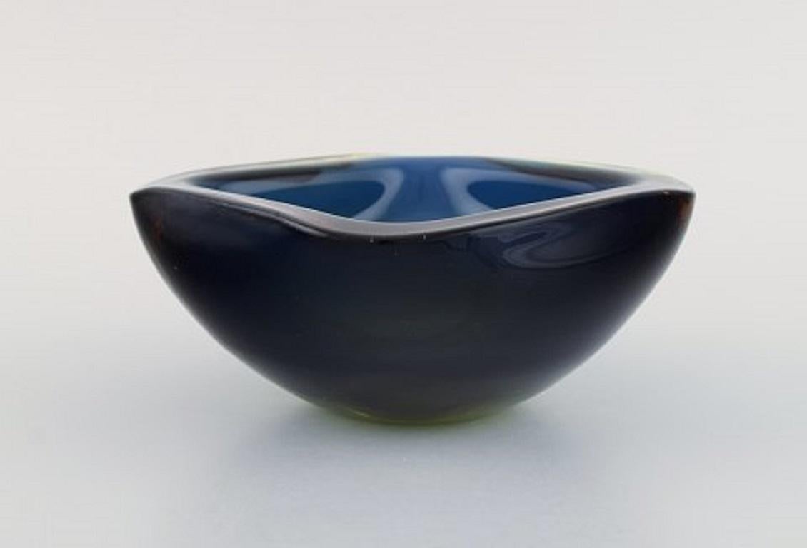 Mid-20th Century Two Murano Bowls in Blue and Green-Yellow Mouth-Blown Art Glass, Italian Design