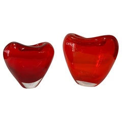Jarrón con dos corazones de cristal de Murano de Maria Christina Hamel, años 90