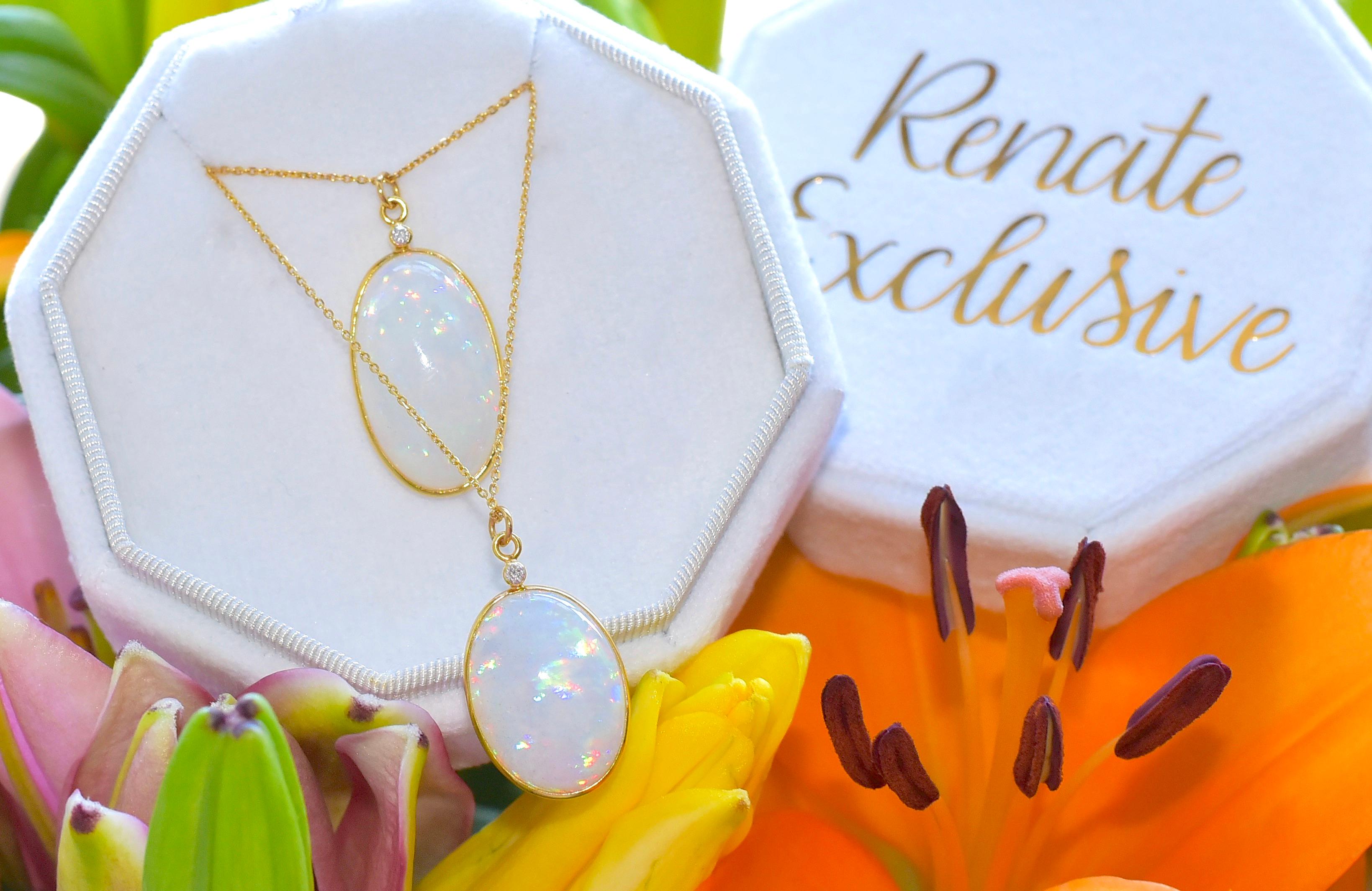  Natural Opal Bezel, Diamond Accent Necklace in 18K Solid Yellow Gold In New Condition For Sale In Astoria, NY