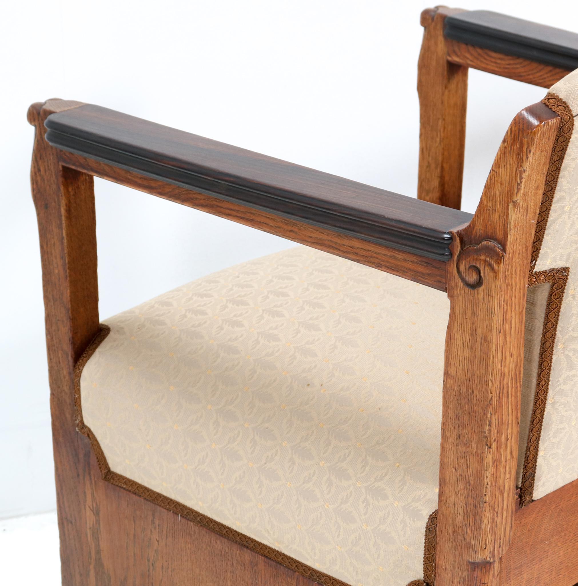 Two Oak Art Deco Amsterdamse School Armchairs by Hildo Krop for 't Woonhuys For Sale 8