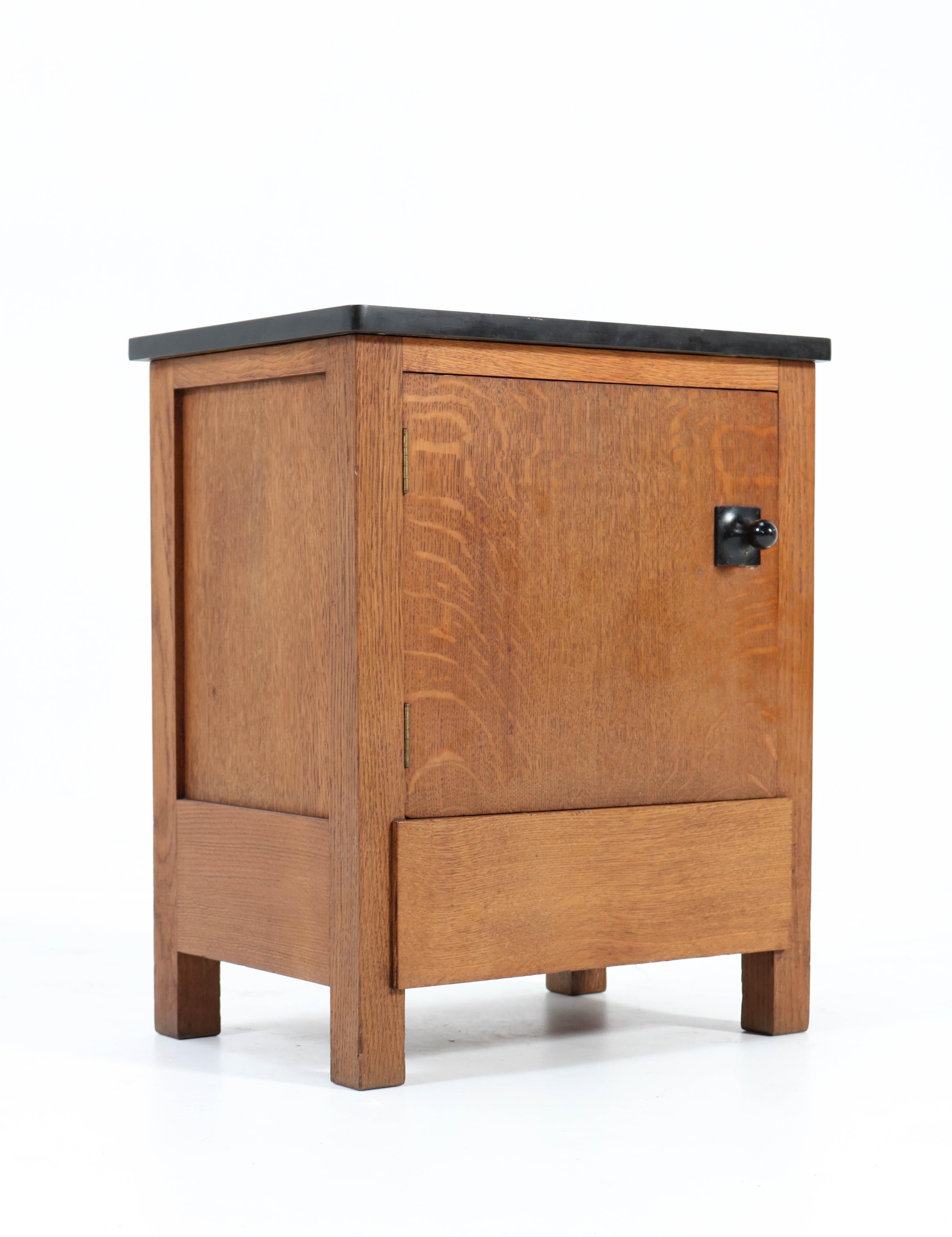 Two Oak Art Deco Haagse School Nightstands by Hendrik Wouda for Pander, 1924 3