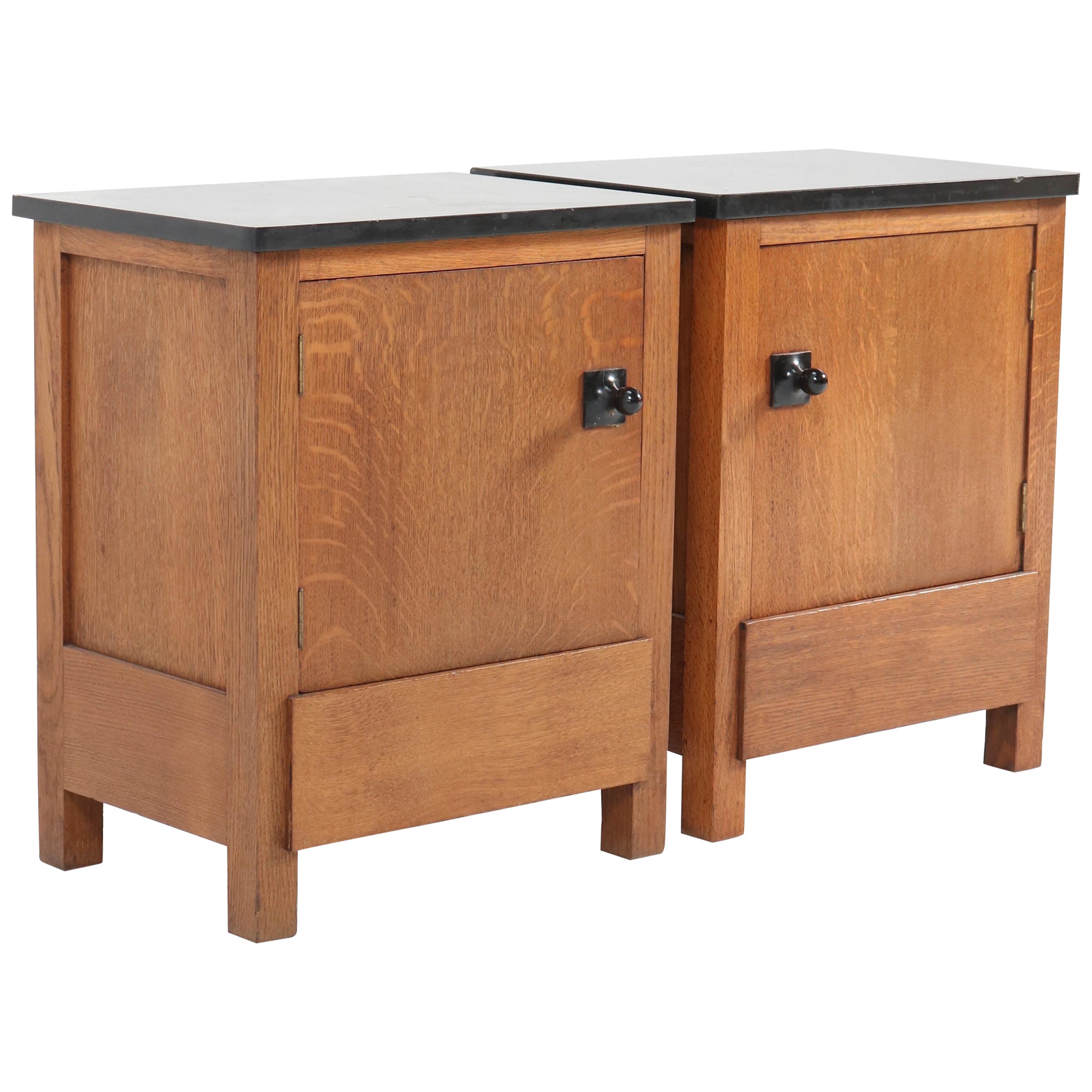 Two Oak Art Deco Haagse School Nightstands by Hendrik Wouda for Pander, 1924