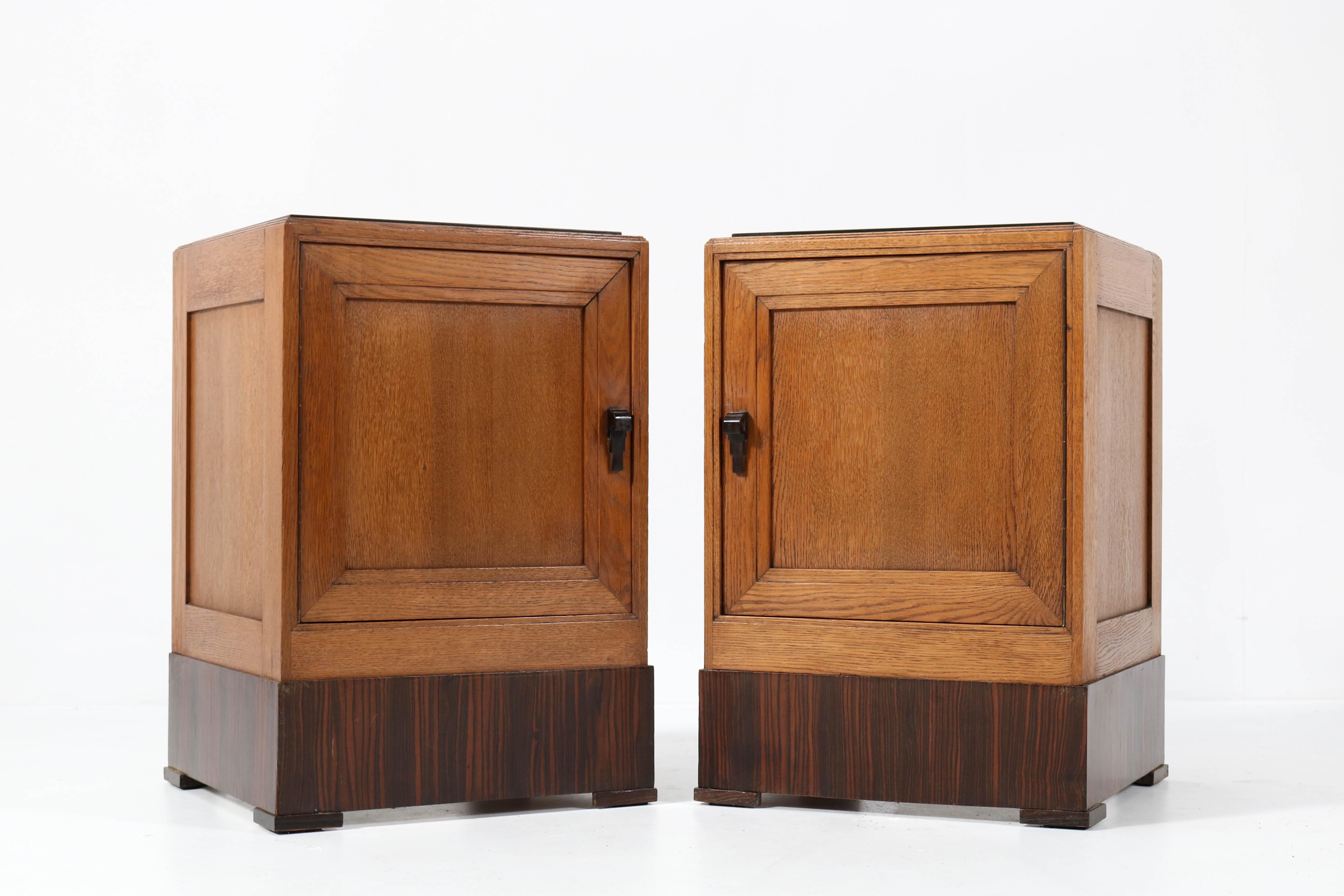 Two Oak Art Deco Haagse School Nightstands or Bedside Tables, 1920s In Good Condition In Amsterdam, NL