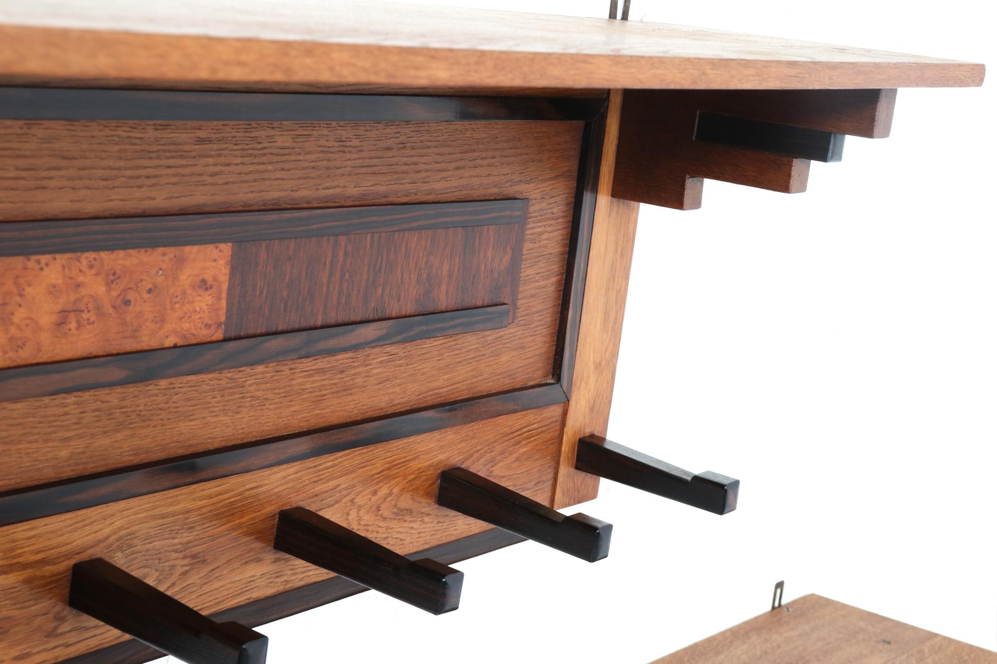 Two Oak Art Deco Modernist Coat Racks by P.E.L. Izeren for De Genneper Molen For Sale 1