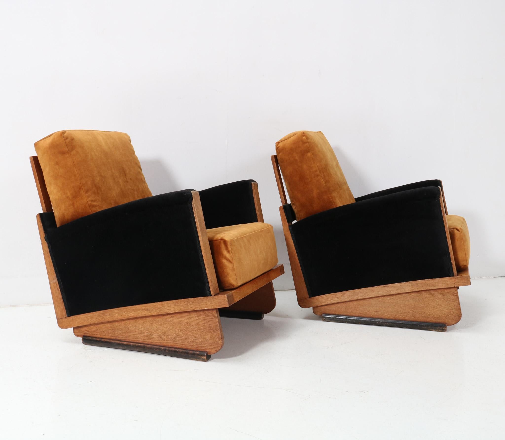 Two Oak Art Deco Modernist Lounge Chairs, 1920s In Good Condition In Amsterdam, NL