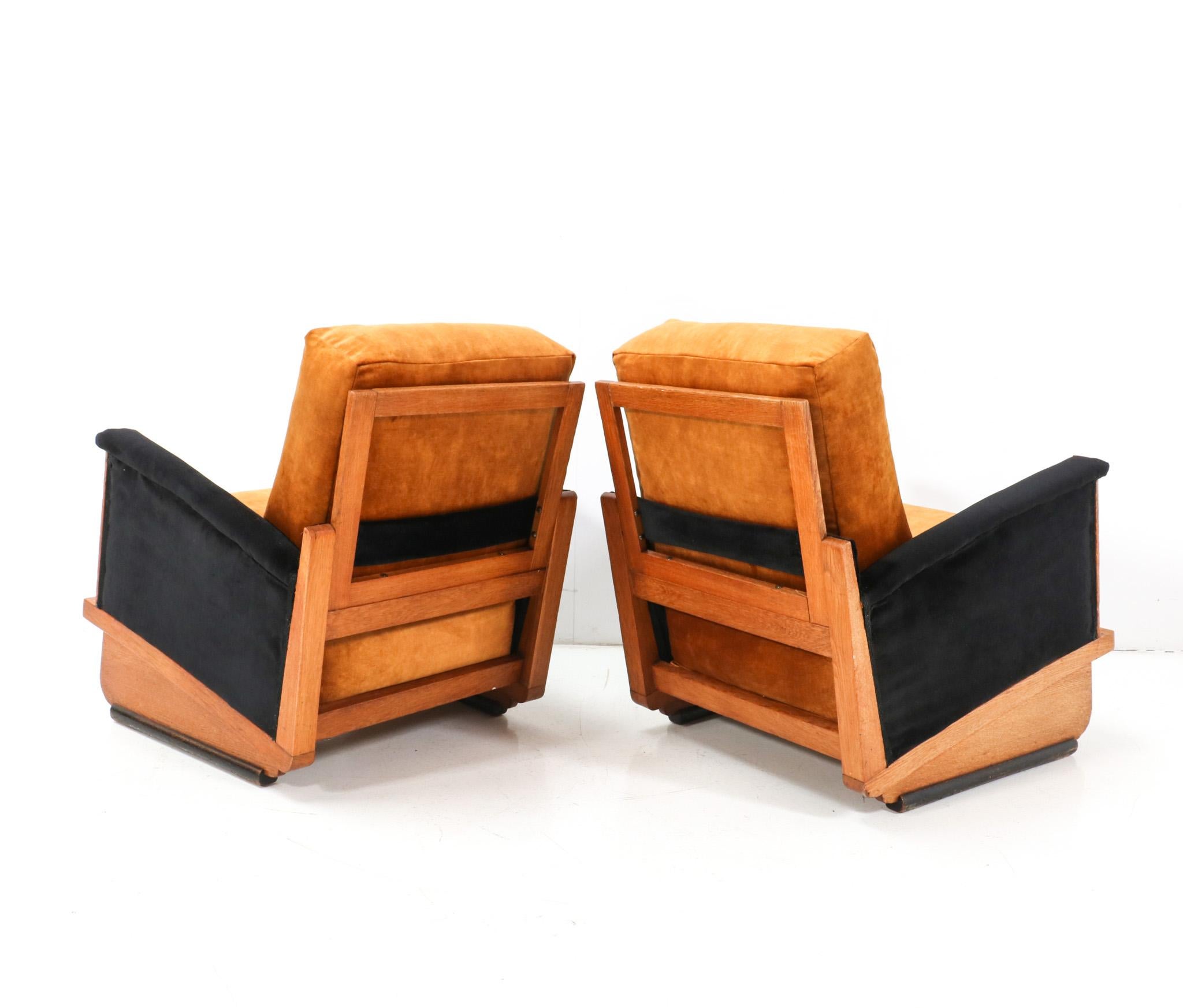 Two Oak Art Deco Modernist Lounge Chairs, 1920s 1