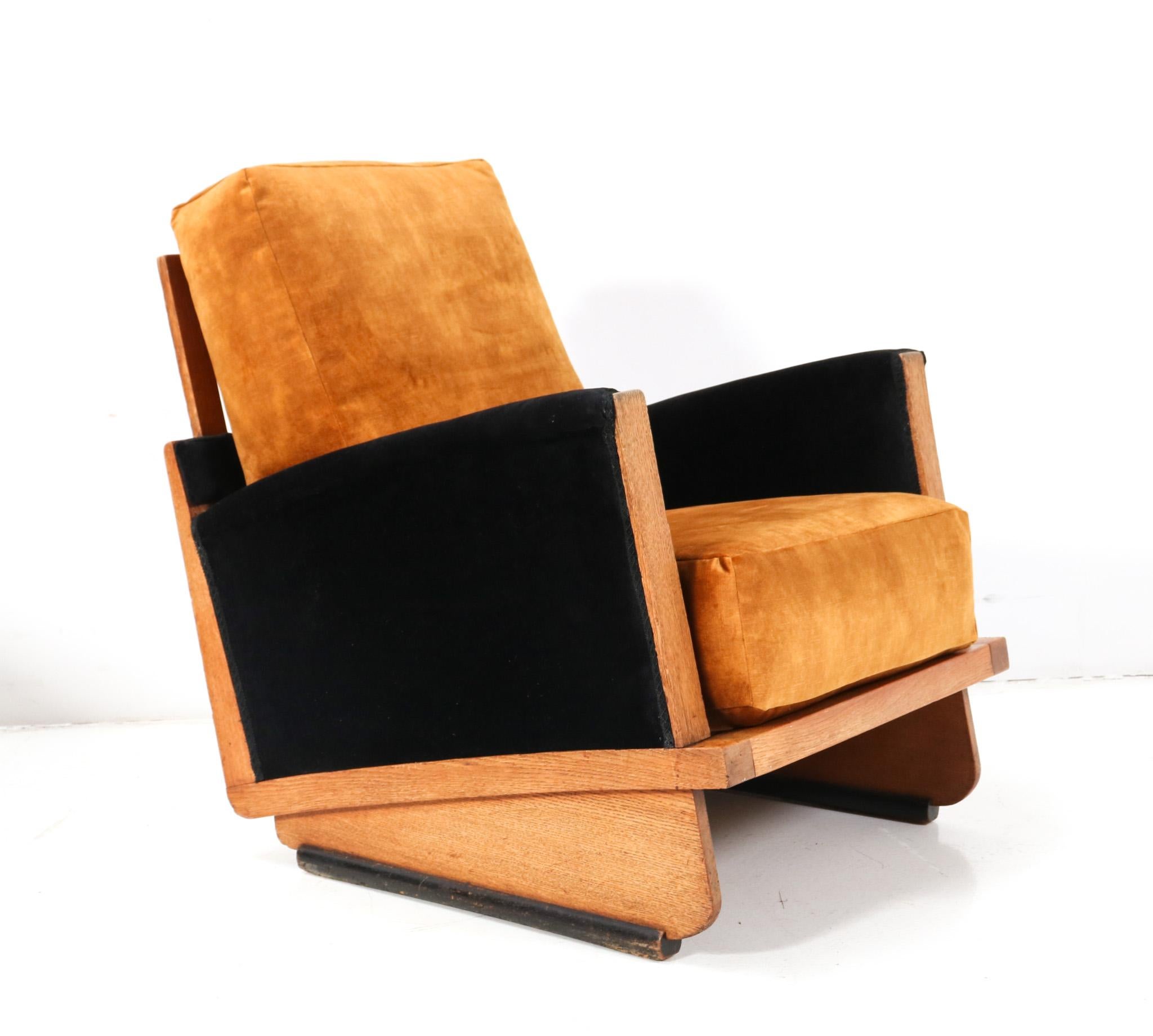 Two Oak Art Deco Modernist Lounge Chairs, 1920s 2