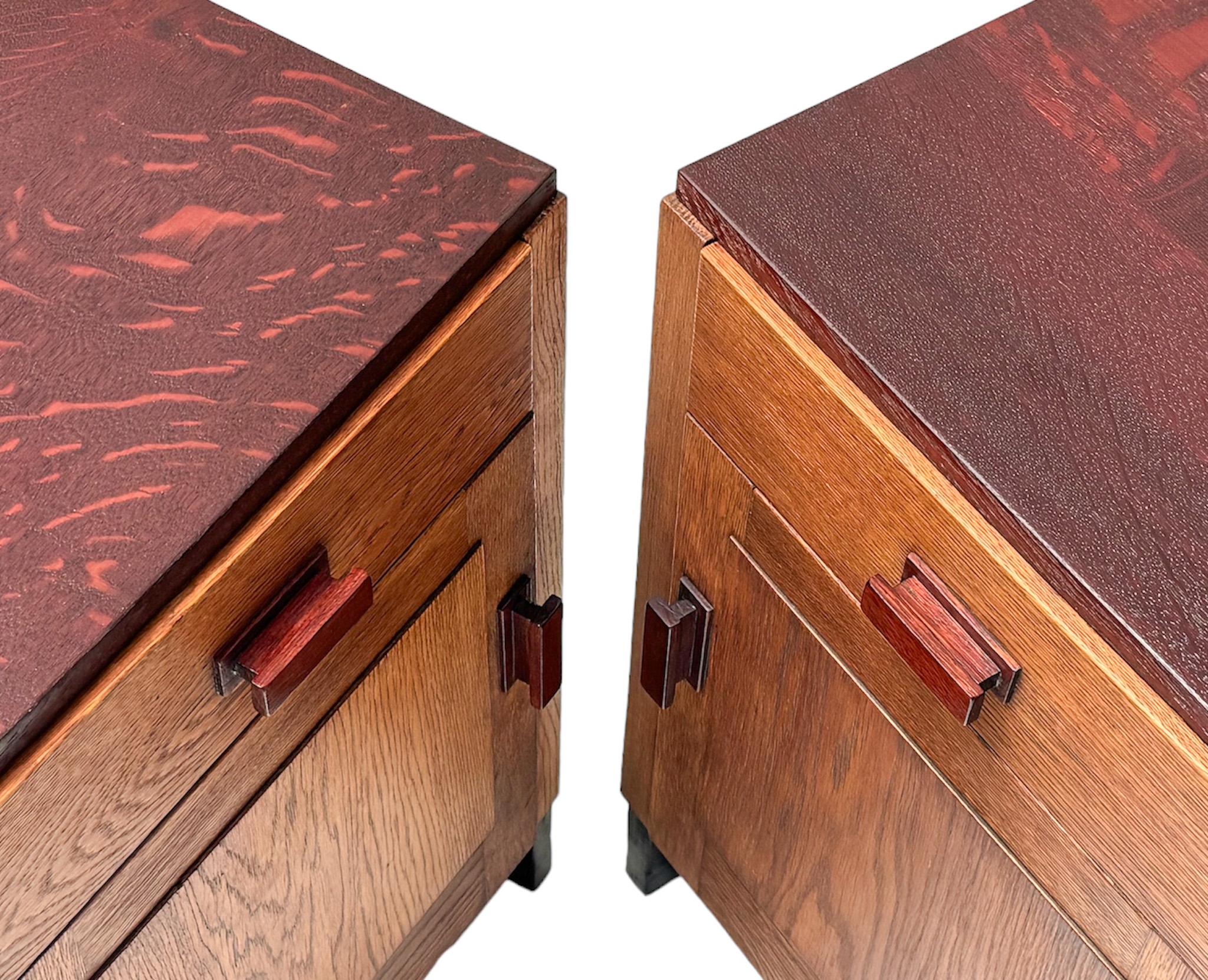 Two Oak Art Deco Modernist Nightstands or Bedside Tables, 1920s For Sale 4