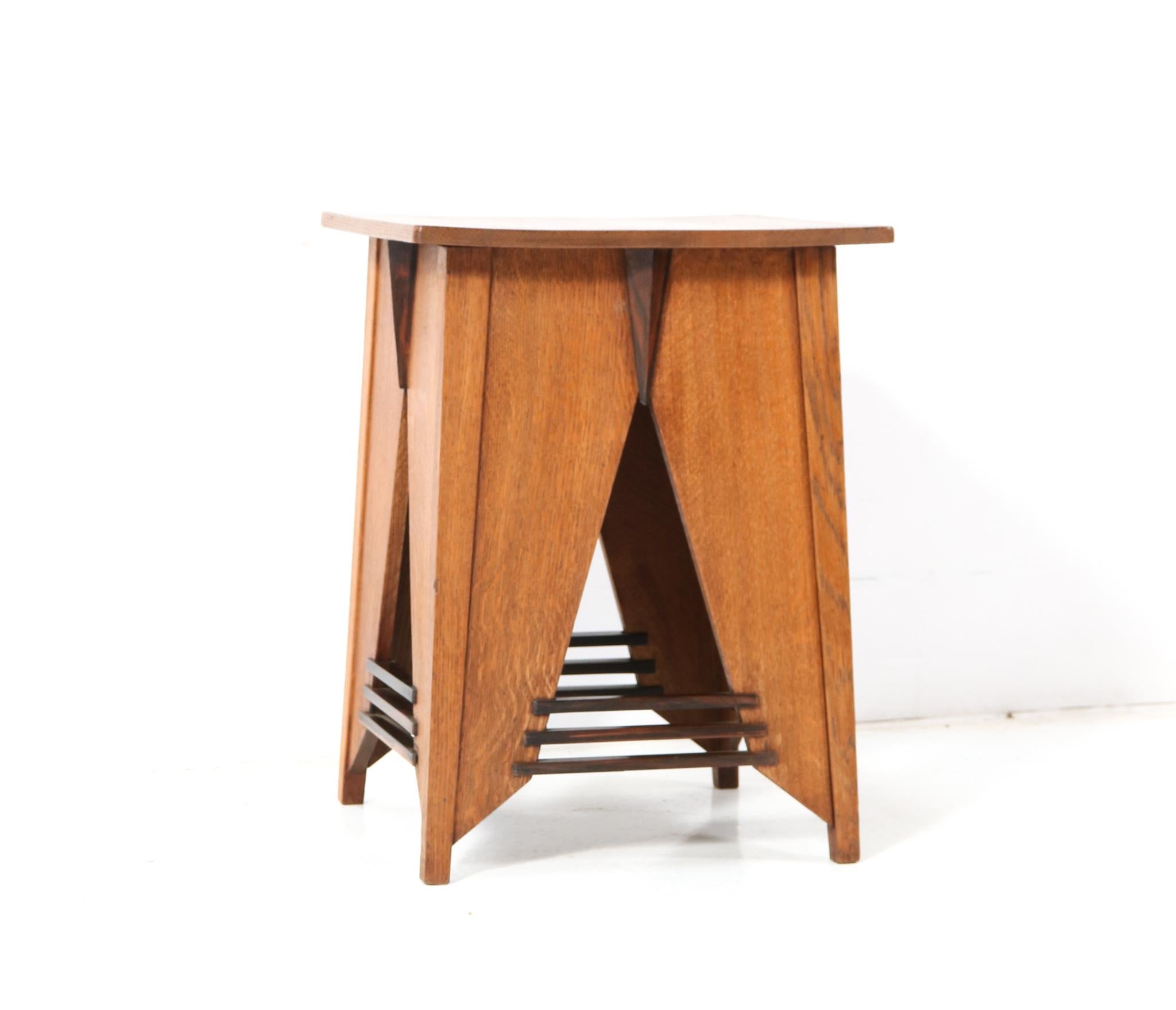 Two Oak Art Deco Modernist Side Tables by P.E.L. Izeren for De Genneper Molen For Sale 1