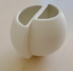 Two Off-White Scandinavian Modern Wilhelm KågeSurrea Vases, Sweden 1940s.