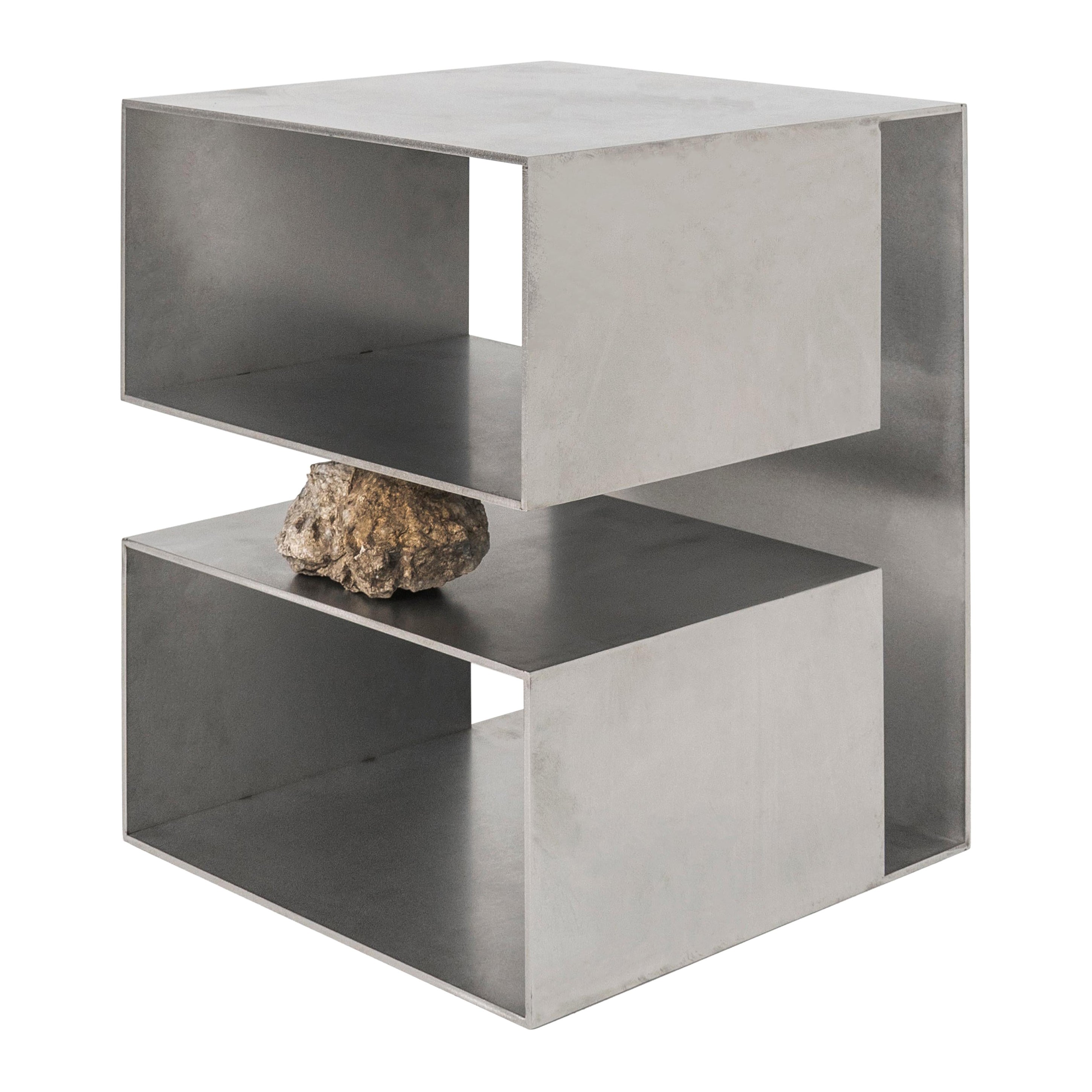 Dos cajas rectangulares abiertas Taburete de acero inoxidable con piedra de Lee Sisan en venta