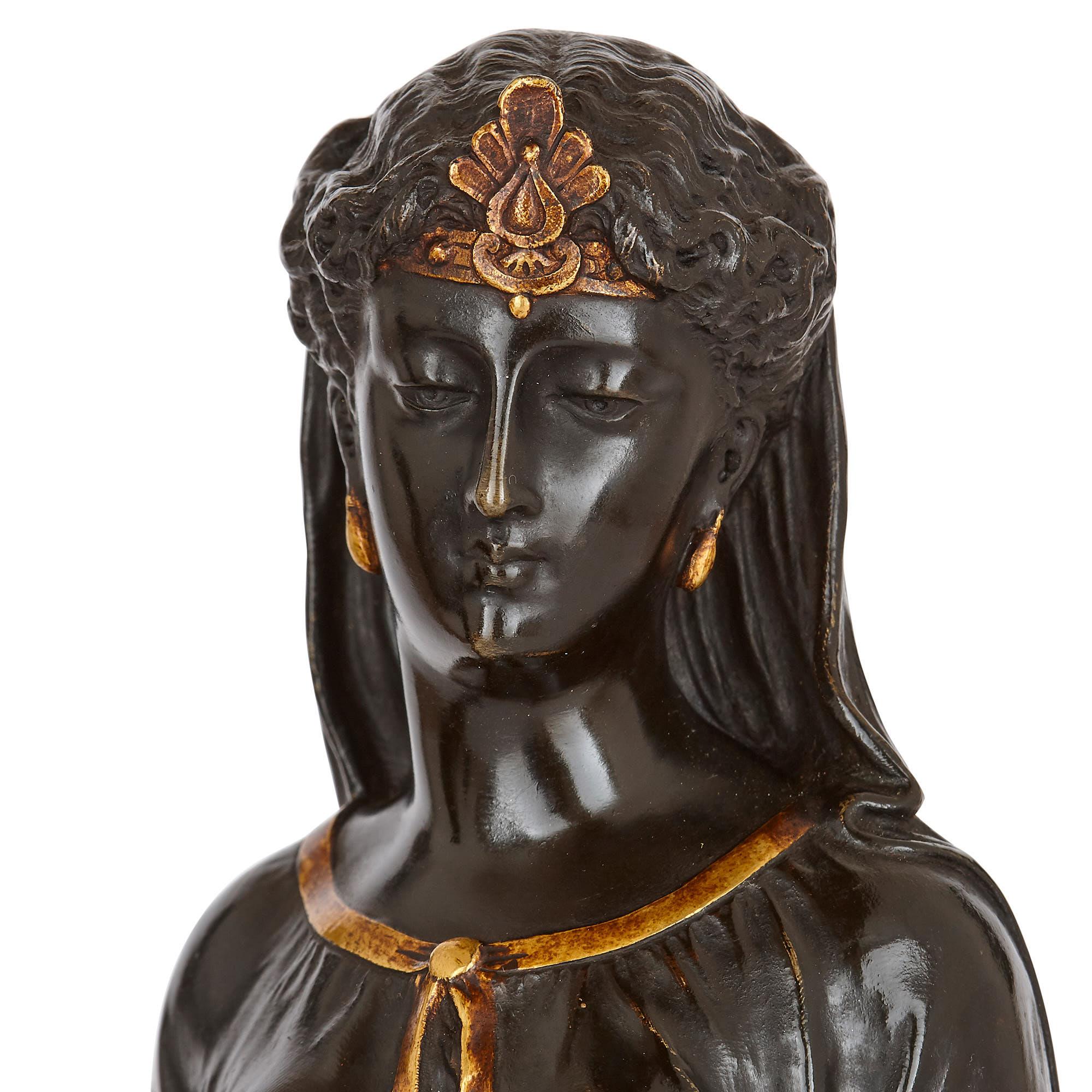 Doré Deux sculptures orientalistes en bronze doré et patiné d’après Bergman en vente