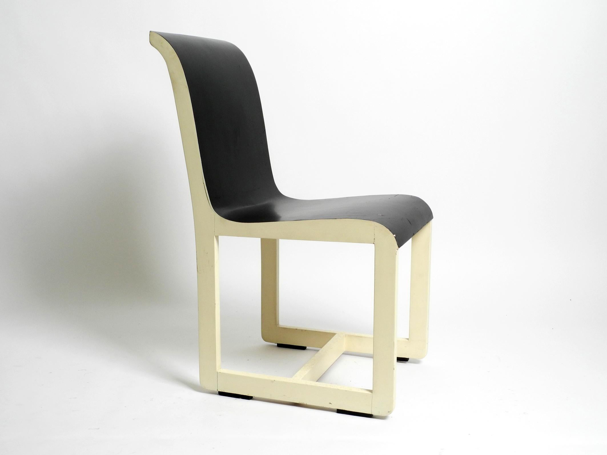 Deux chaises en bois originales des années 1930 réalisées par le célèbre étudiant du Bauhaus Peter Keler en vente 7