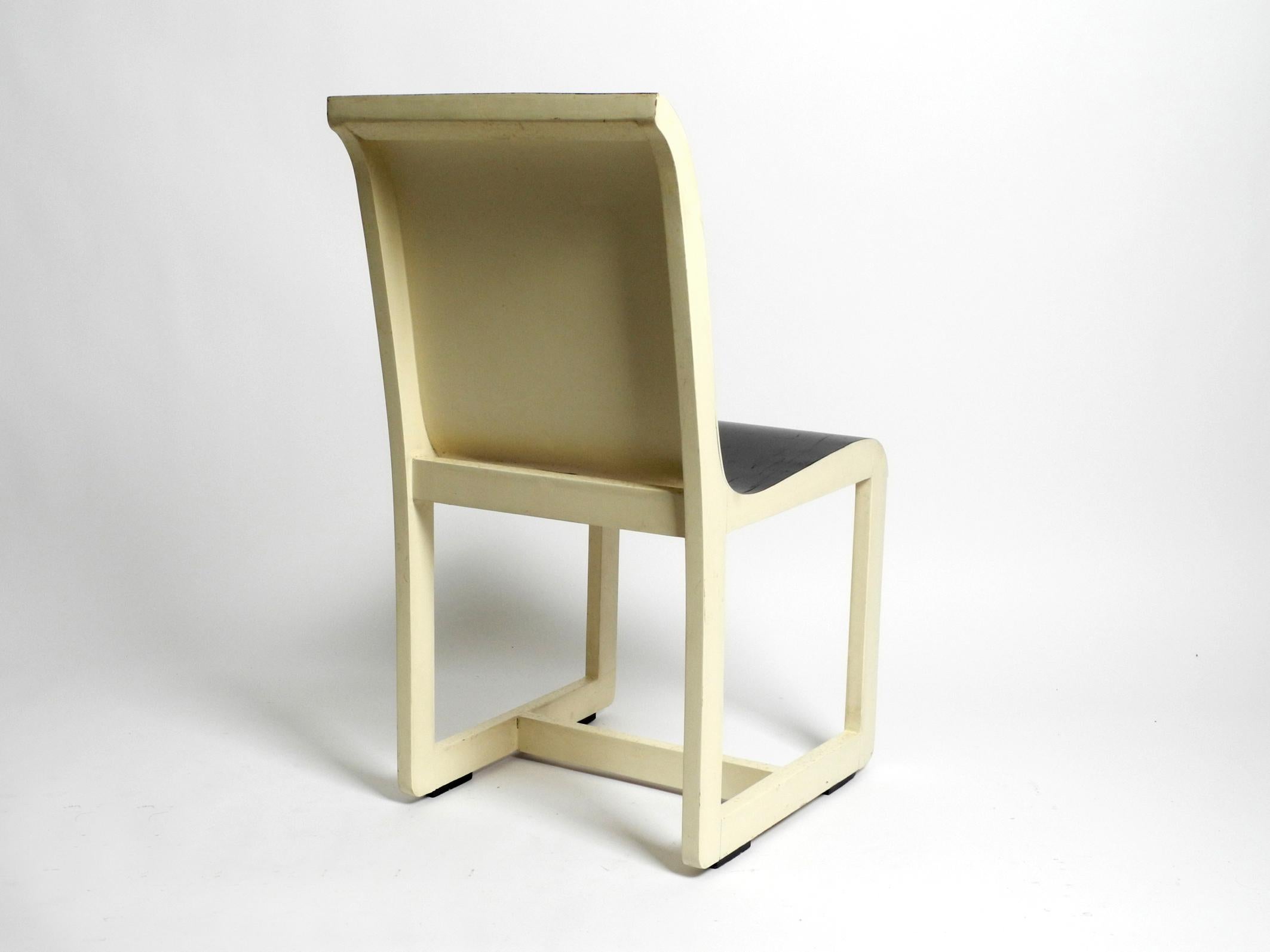 Deux chaises en bois originales des années 1930 réalisées par le célèbre étudiant du Bauhaus Peter Keler en vente 10
