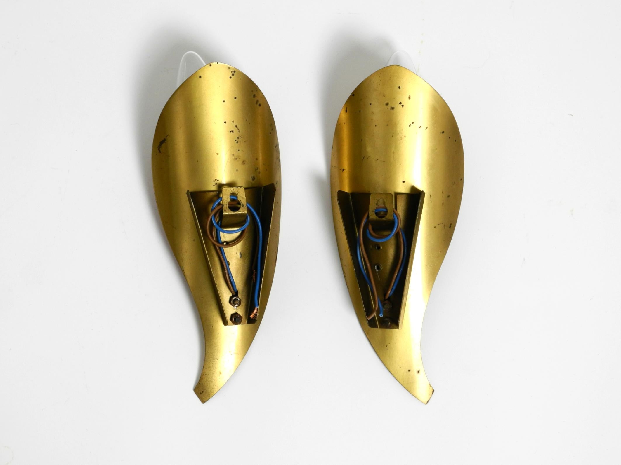 Deux appliques originales en laiton The Modernity en vente 5