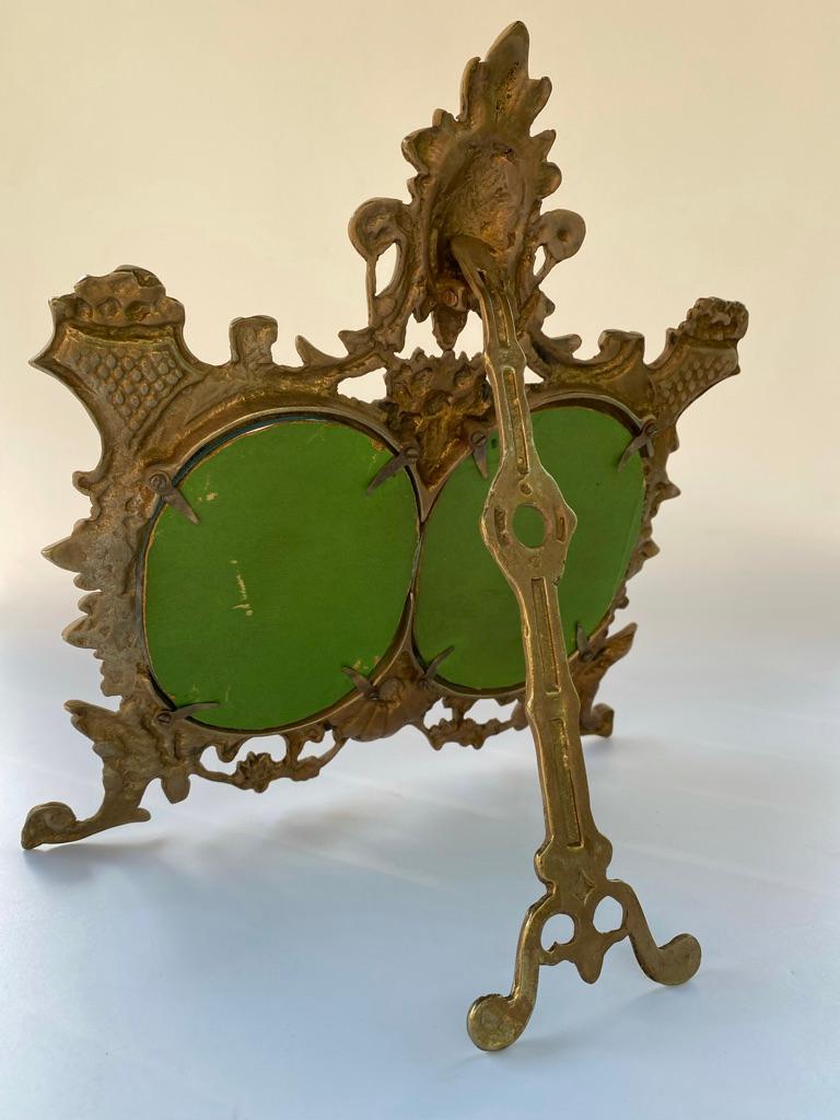 Two ornate double oval picture frames with easel back stand, 1920, France For Sale 4